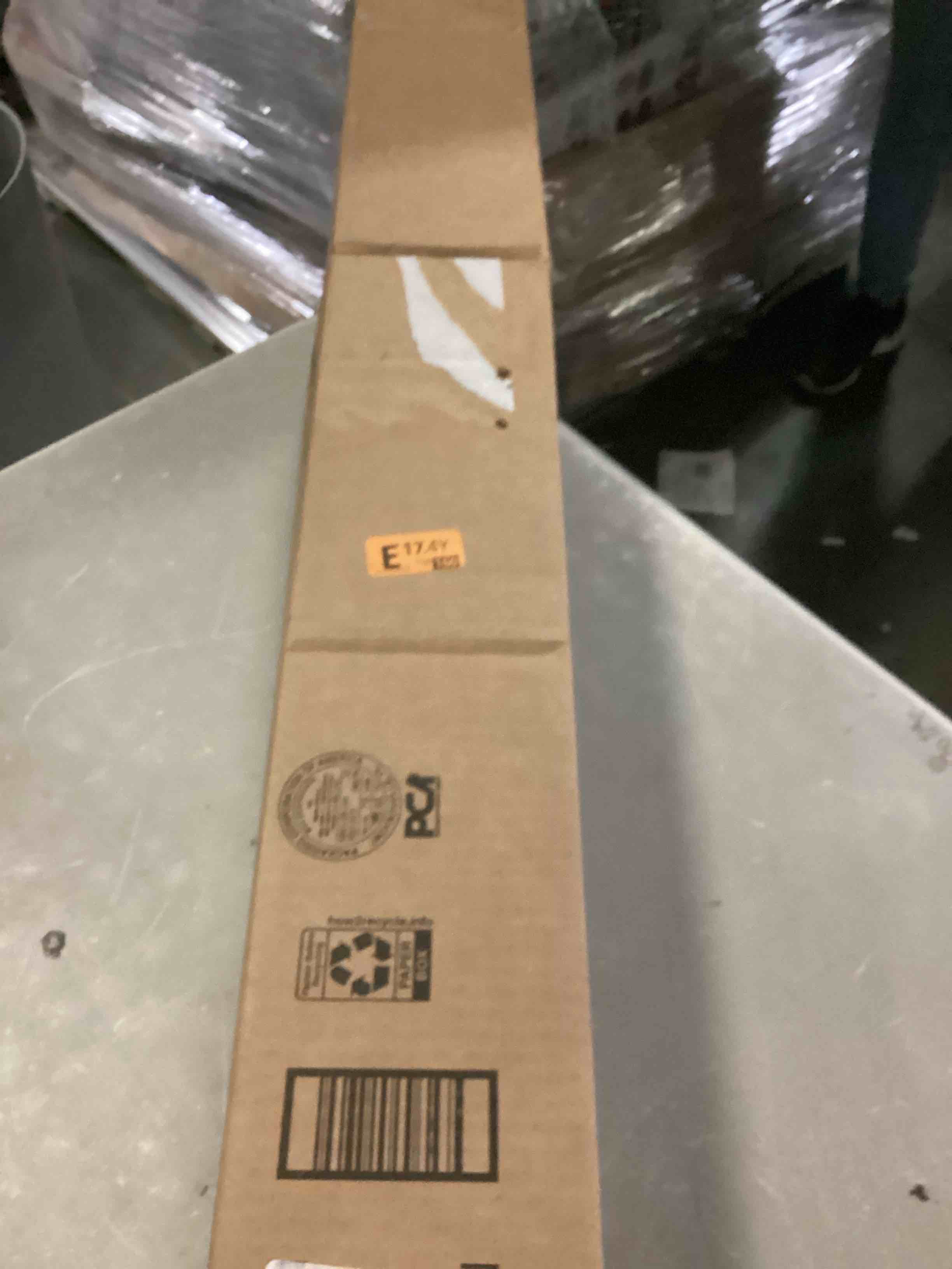https://s3.amazonaws.com/lotting-images-prod/bidfta/BLU5834715_1717527743683.jpeg