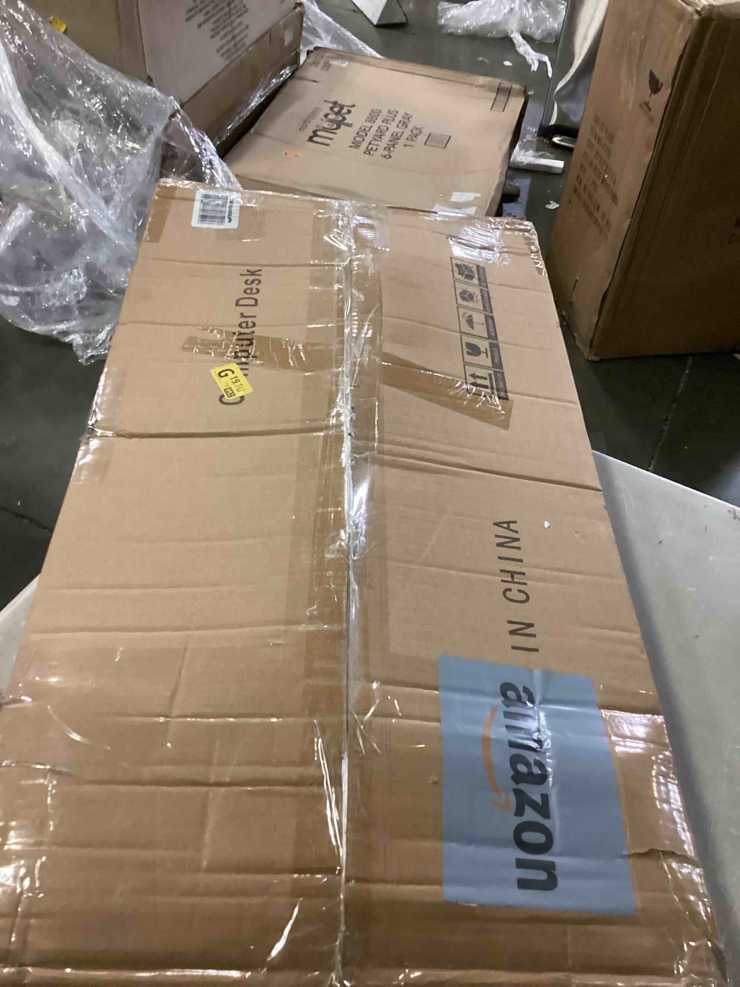 https://s3.amazonaws.com/lotting-images-prod/bidfta/BLU5835392_1718196381393.jpeg