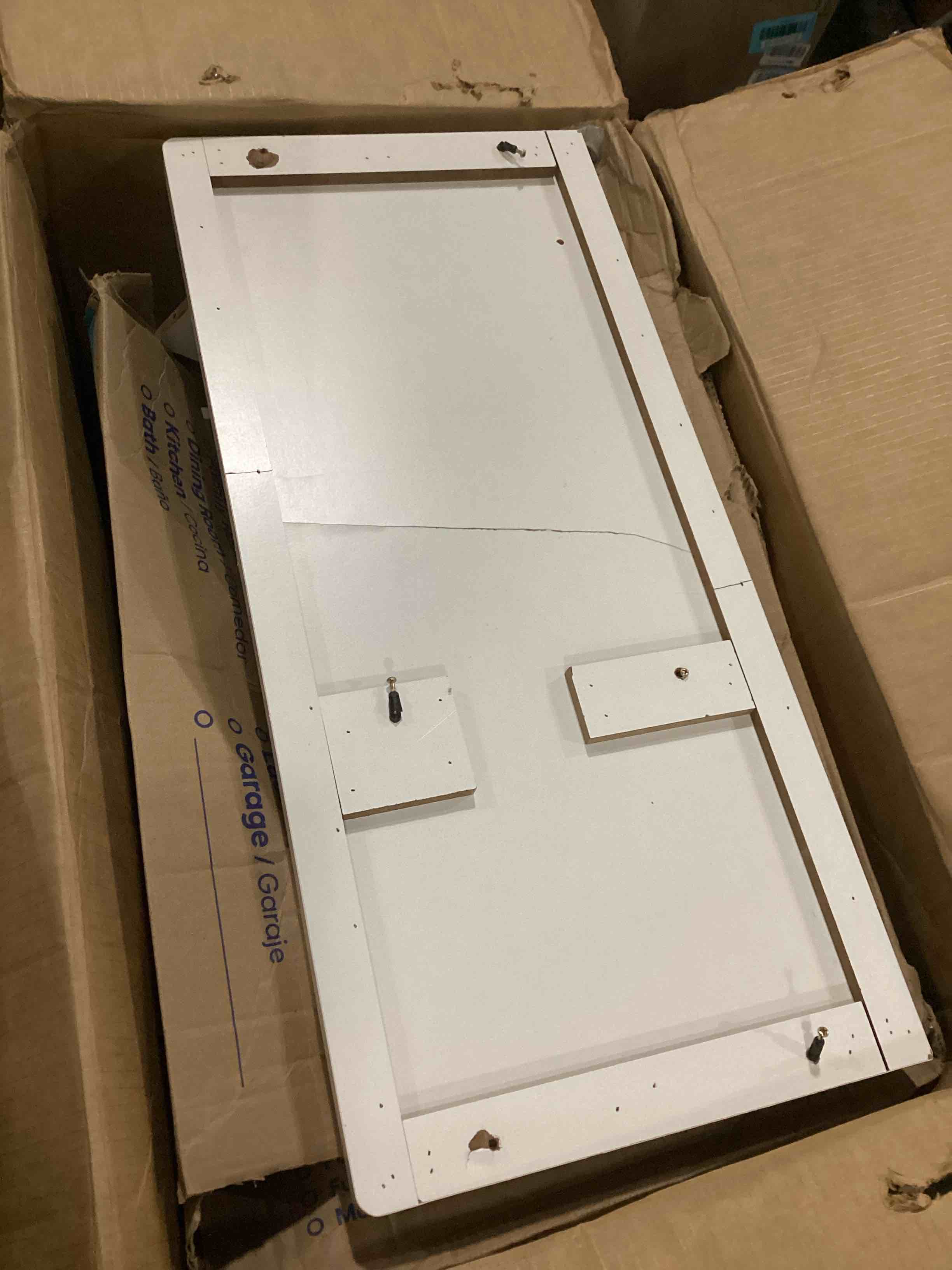 https://s3.amazonaws.com/lotting-images-prod/bidfta/BLU5835800_1717500025705.jpeg