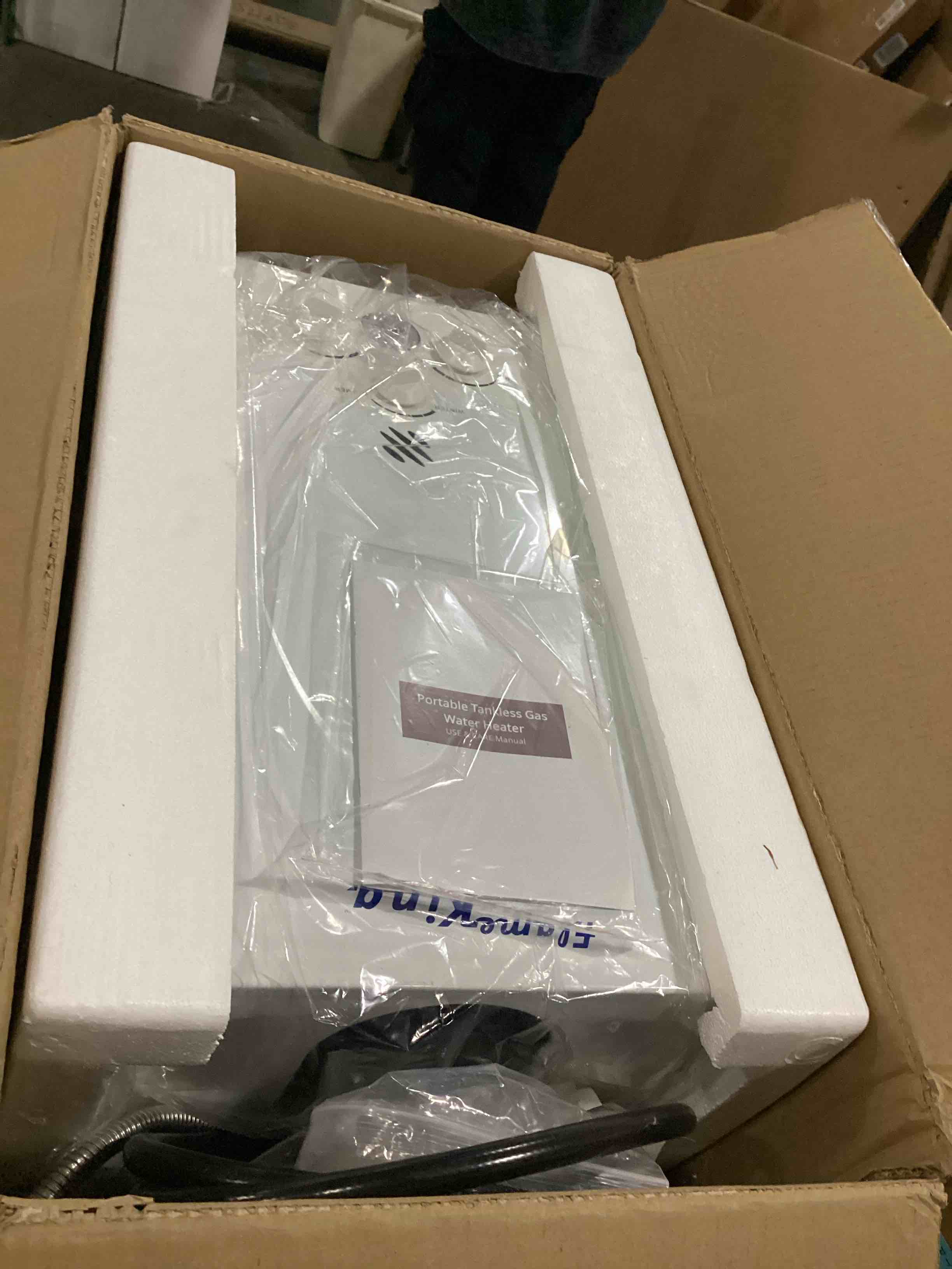 https://s3.amazonaws.com/lotting-images-prod/bidfta/BLU5835994_1717676011890.jpeg