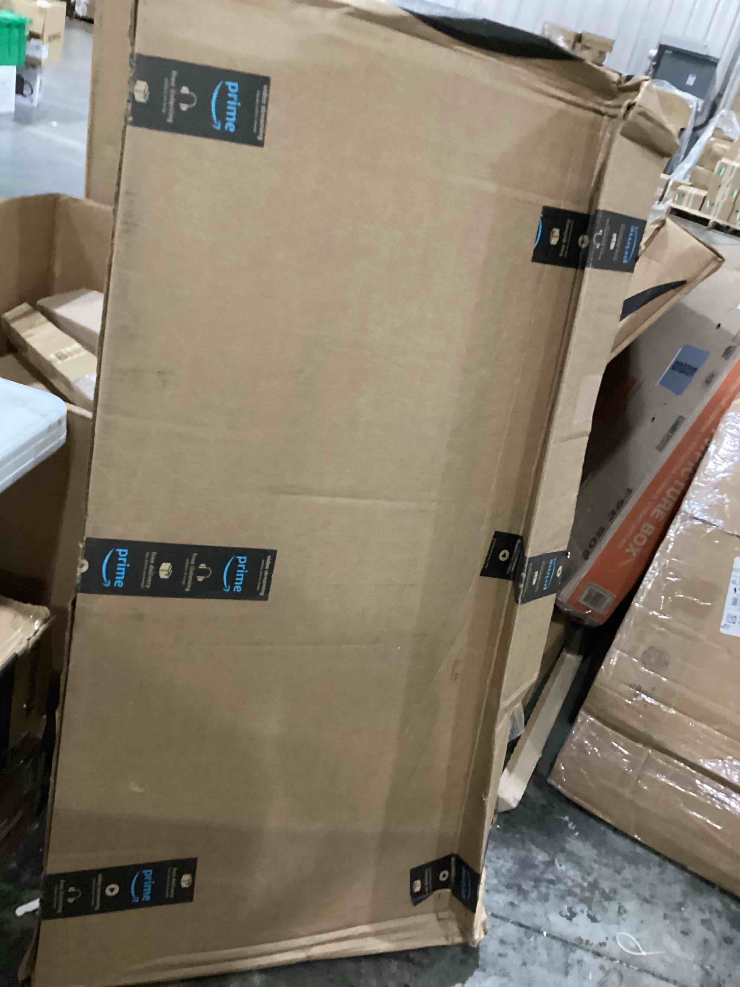 https://s3.amazonaws.com/lotting-images-prod/bidfta/BLU5836255_1718042269213.jpeg