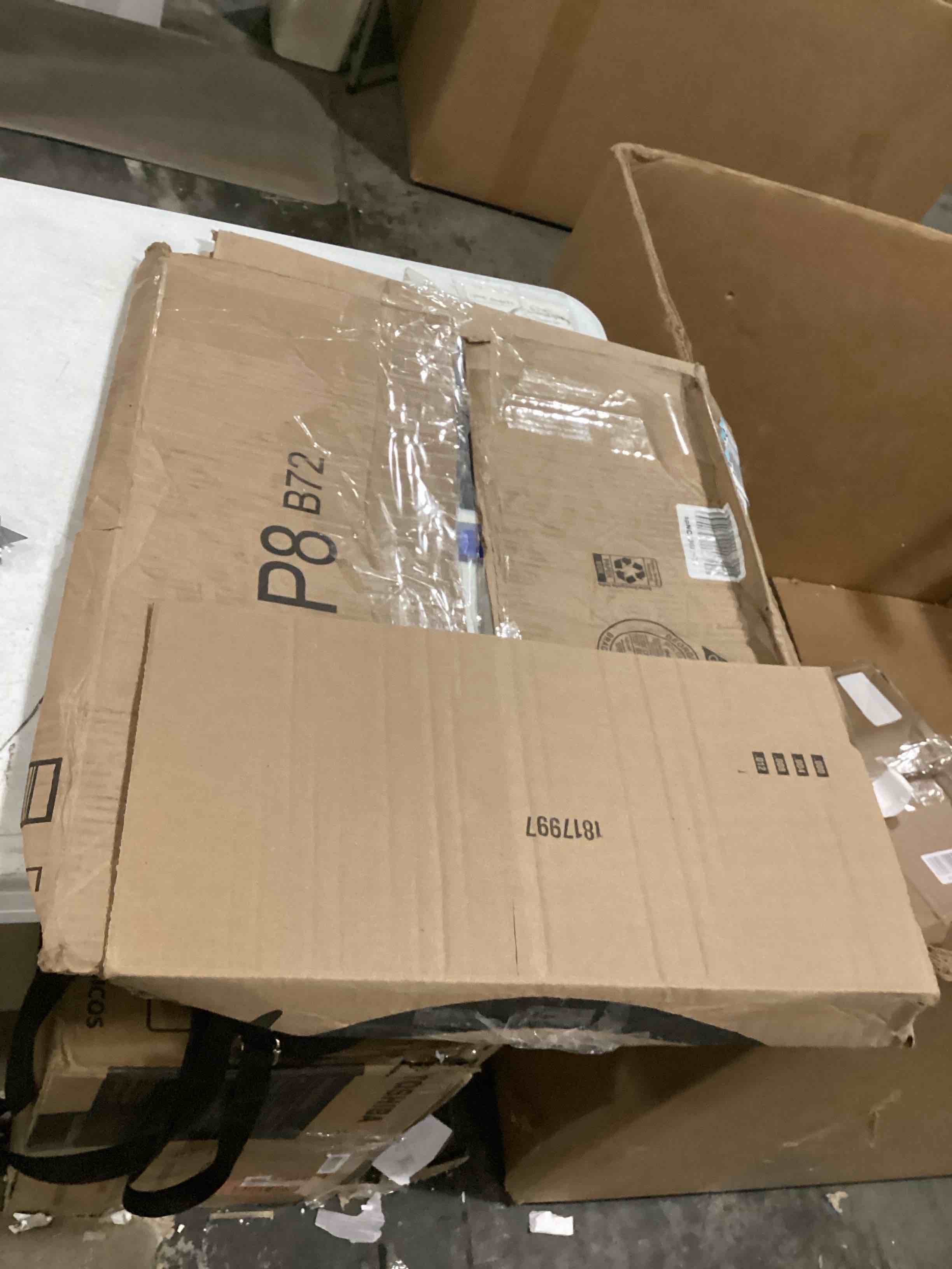 https://s3.amazonaws.com/lotting-images-prod/bidfta/BLU5836623_1718386016794.jpeg
