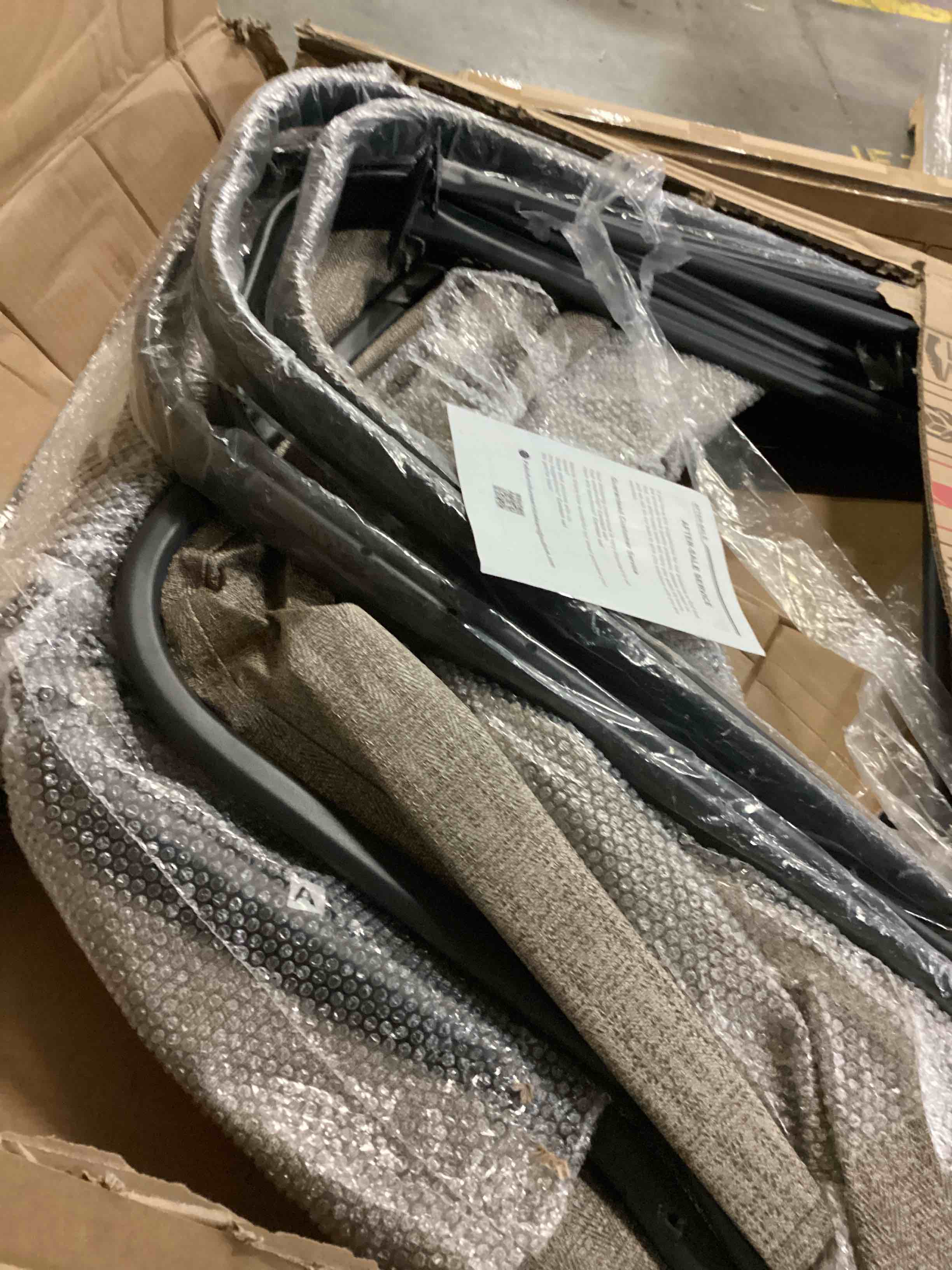 https://s3.amazonaws.com/lotting-images-prod/bidfta/BLU5837140_1717513434386.jpeg