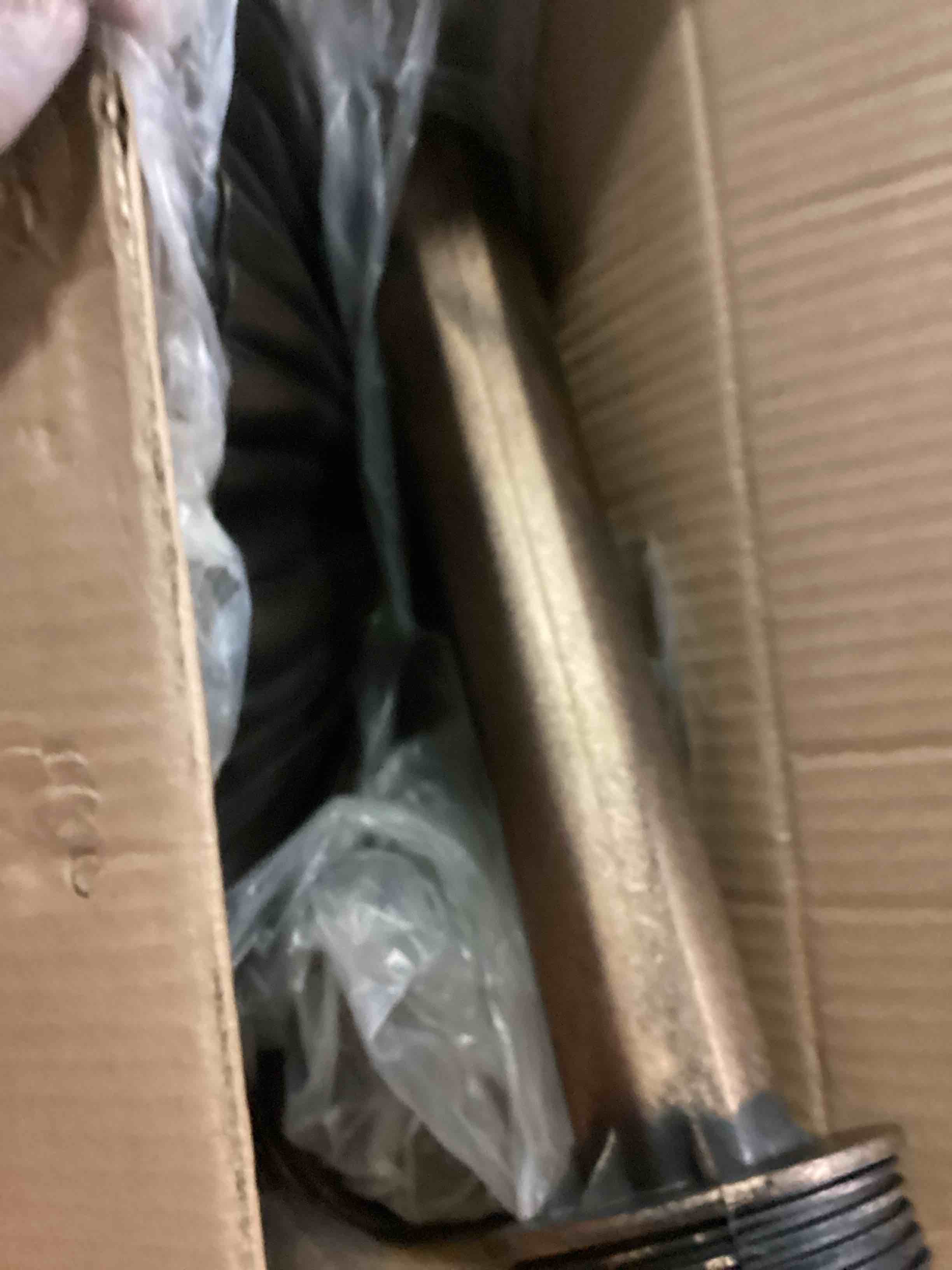 https://s3.amazonaws.com/lotting-images-prod/bidfta/BLU5837295_1717614067573.jpeg