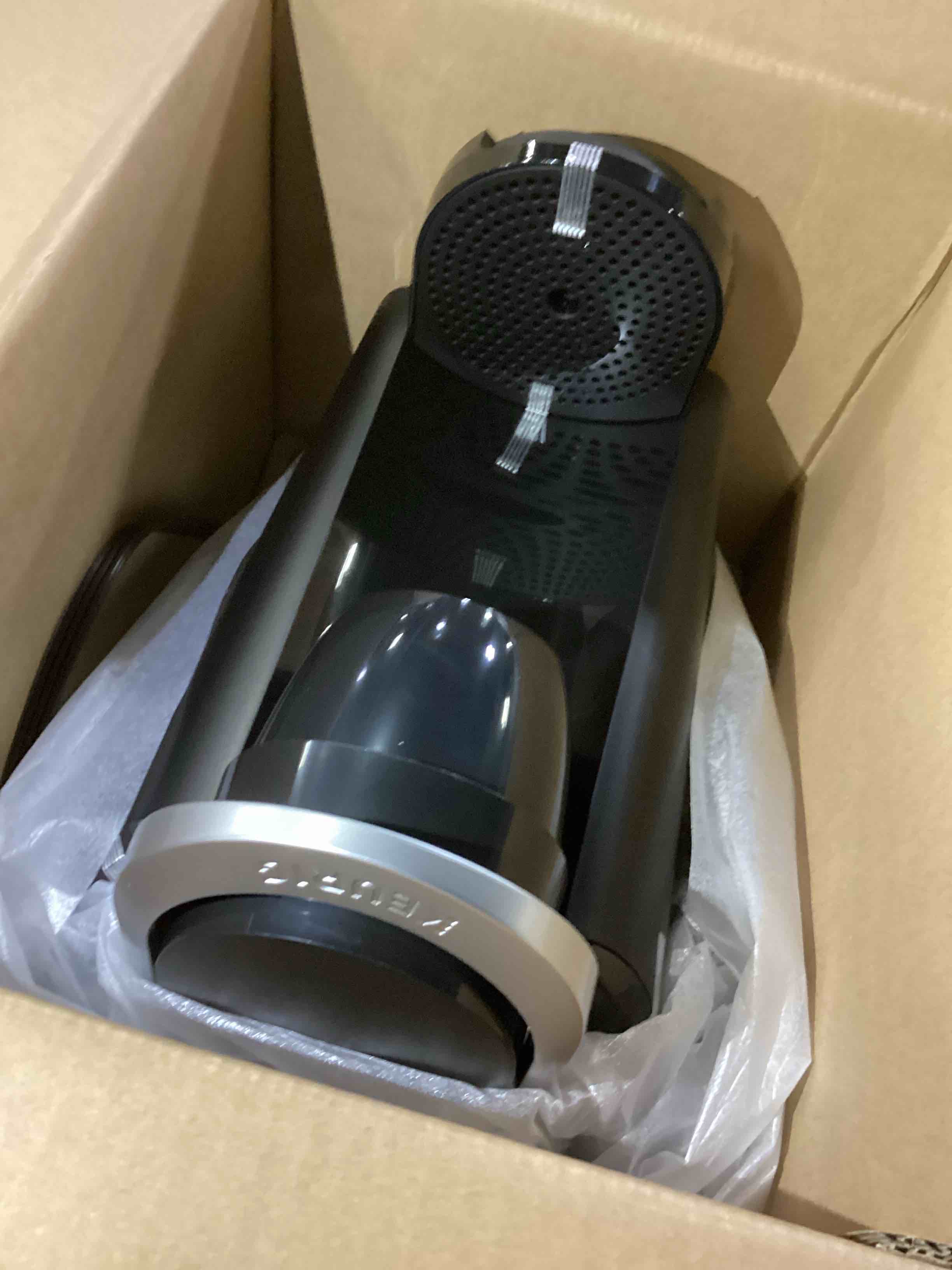 https://s3.amazonaws.com/lotting-images-prod/bidfta/BLU5837311_1717673381107.jpeg