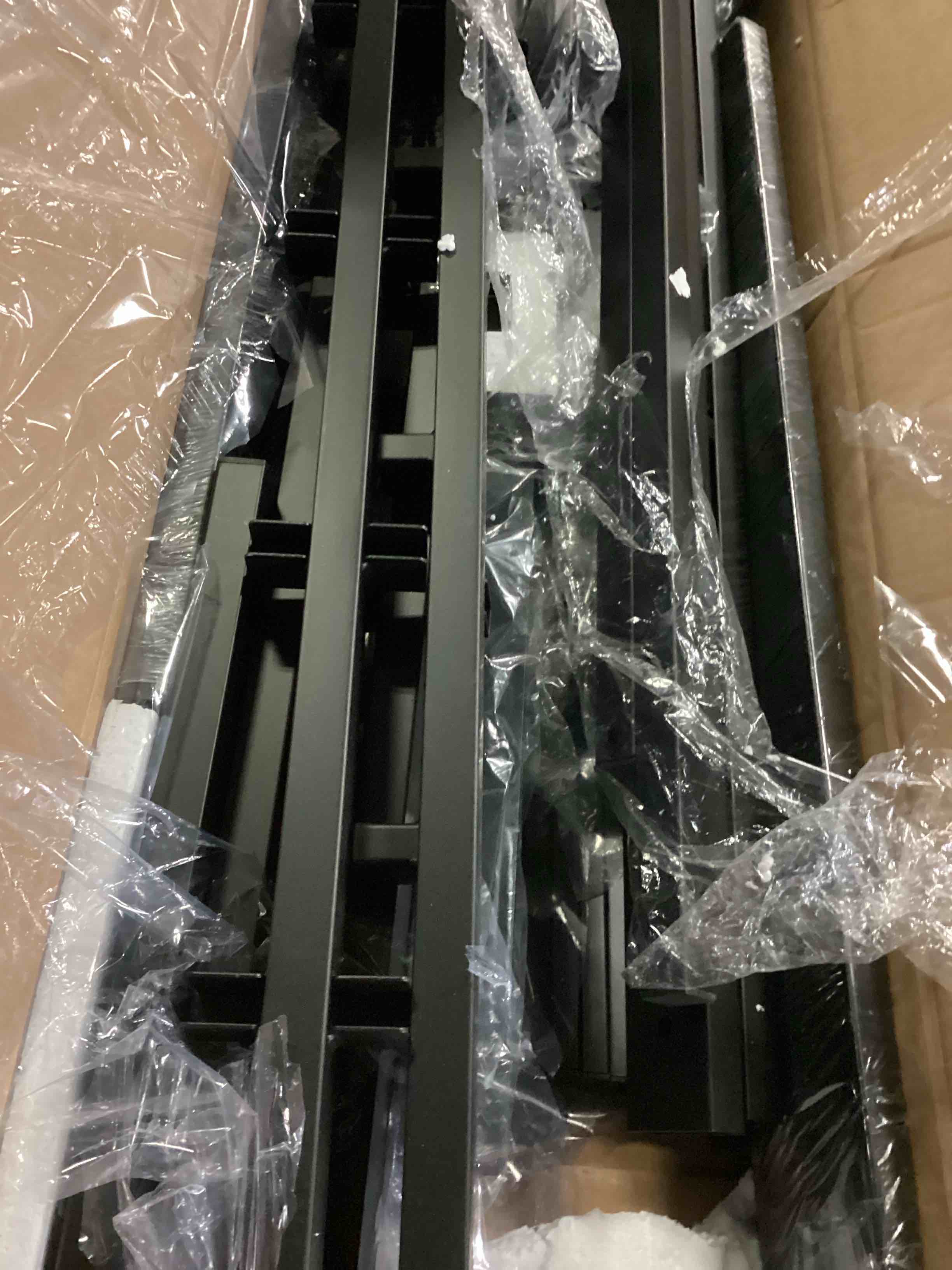 https://s3.amazonaws.com/lotting-images-prod/bidfta/BLU5837798_1718130916986.jpeg