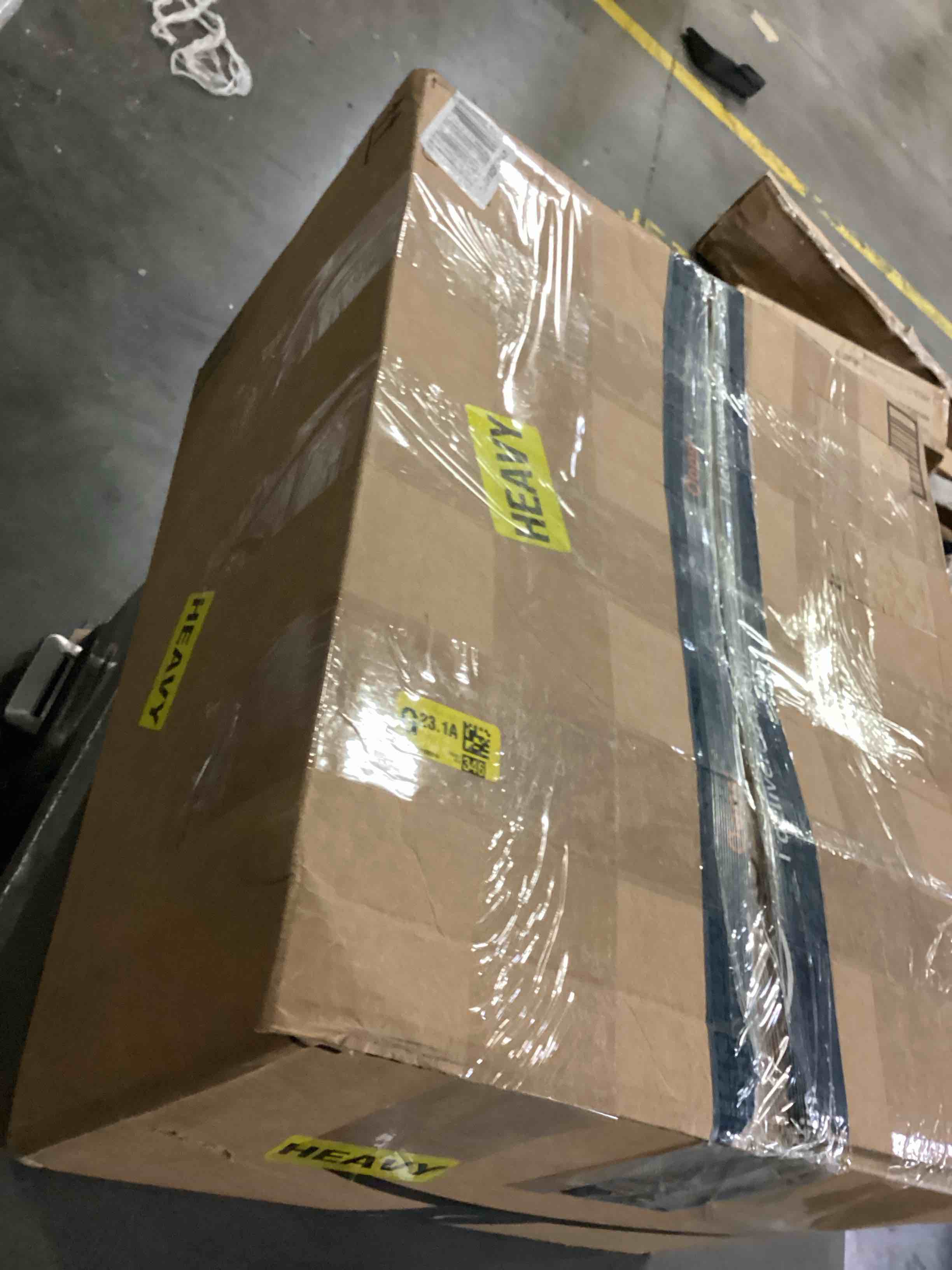 https://s3.amazonaws.com/lotting-images-prod/bidfta/BLU5837802_1718132157932.jpeg