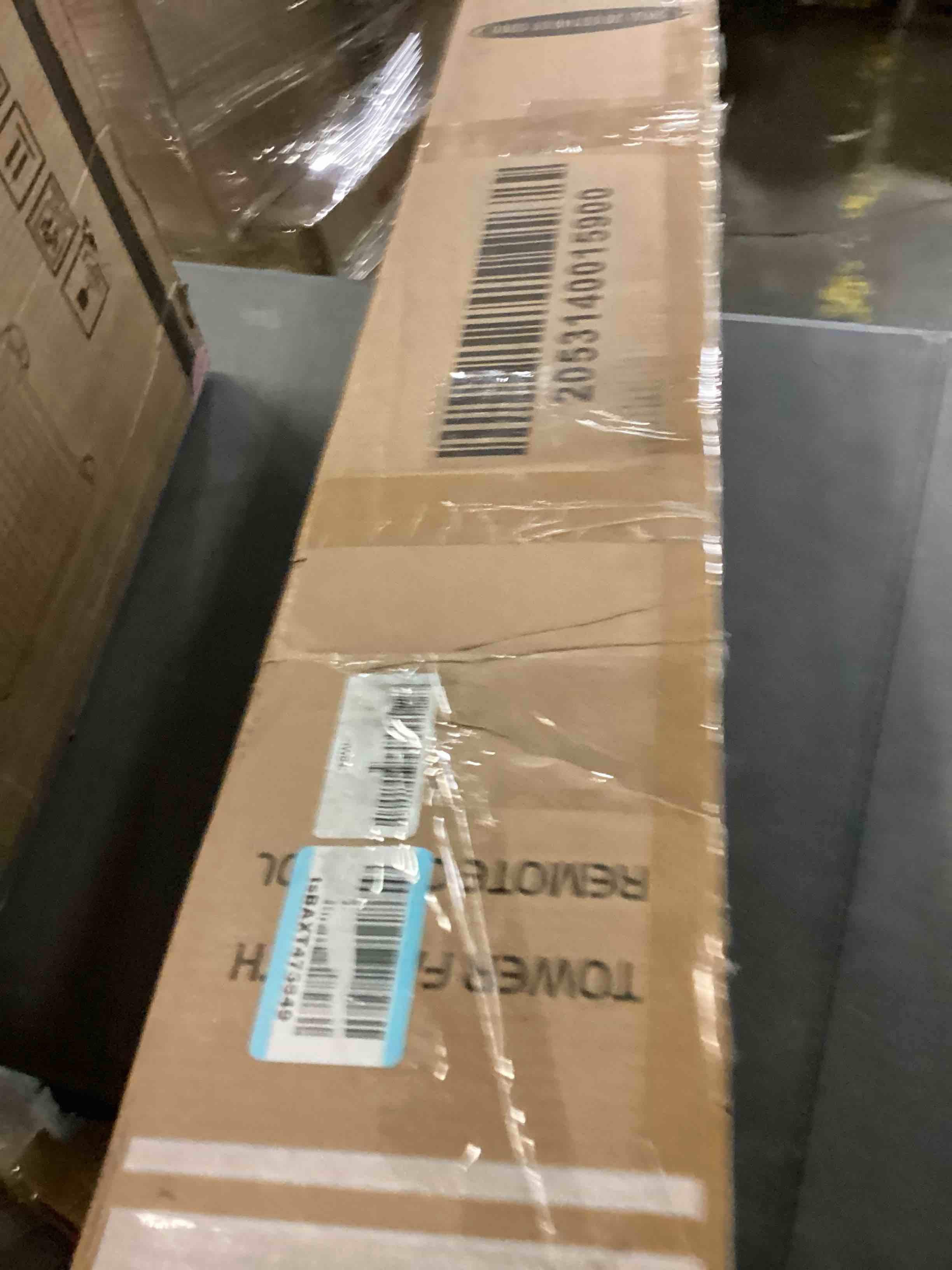 https://s3.amazonaws.com/lotting-images-prod/bidfta/BLU5838175_1718372258199.jpeg