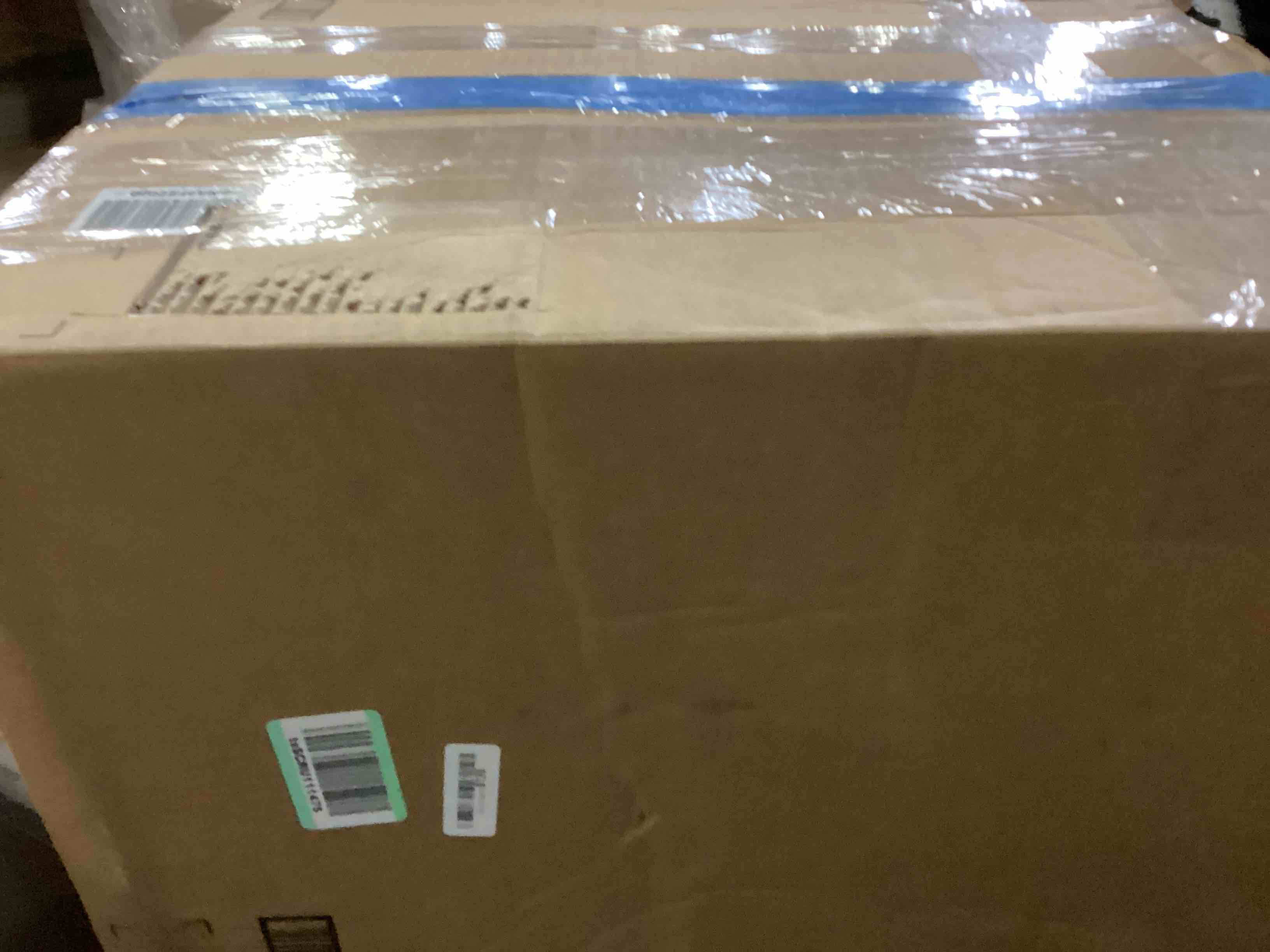 https://s3.amazonaws.com/lotting-images-prod/bidfta/BLU5838429_1718464401250.jpeg