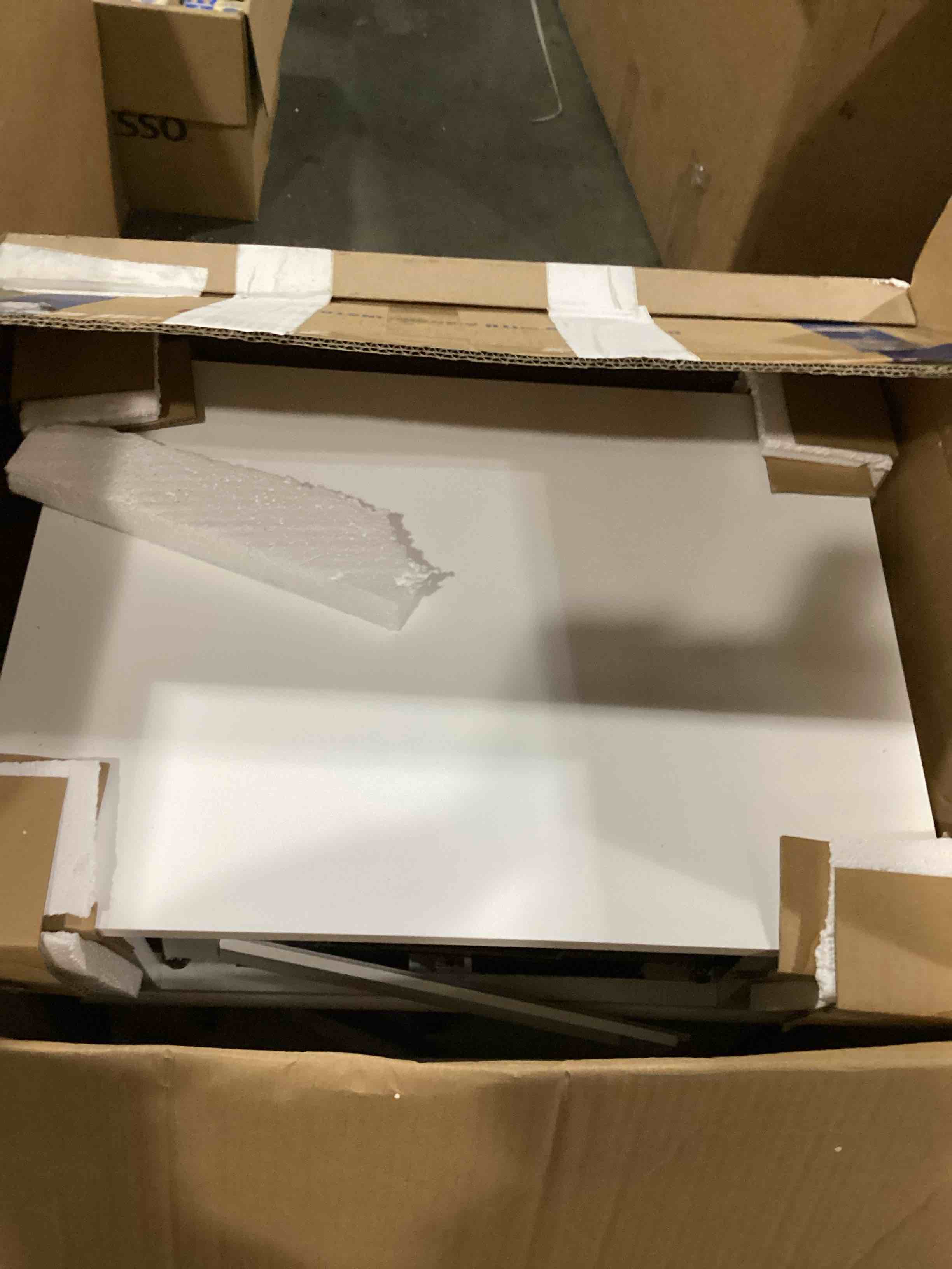 https://s3.amazonaws.com/lotting-images-prod/bidfta/BLU5838652_1717516238000.jpeg