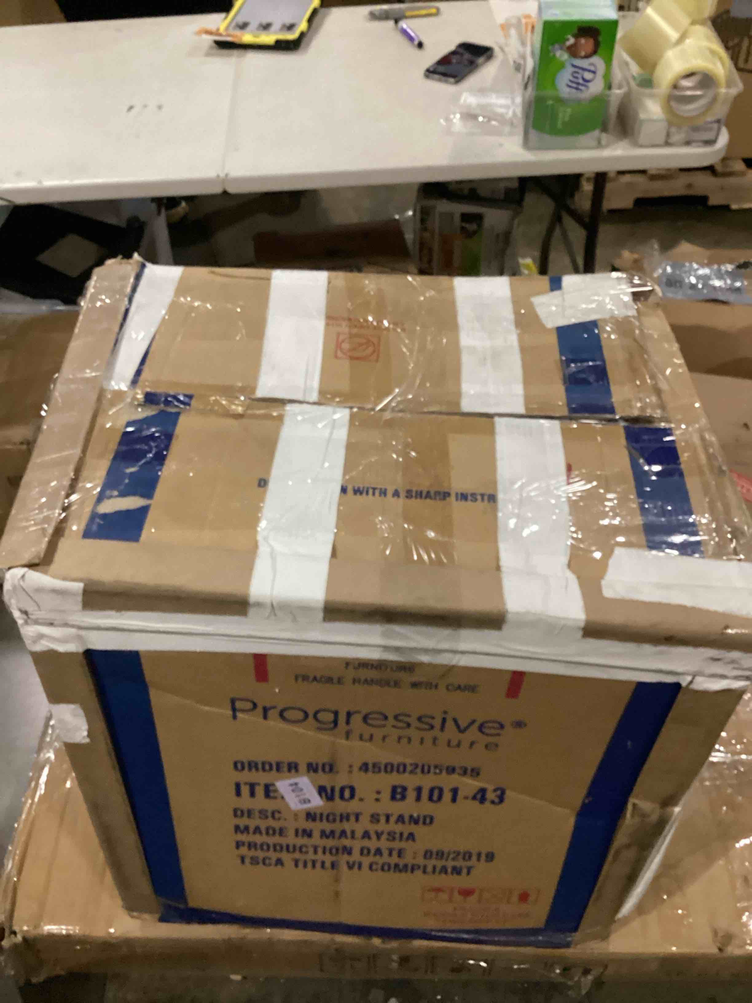 https://s3.amazonaws.com/lotting-images-prod/bidfta/BLU5838652_1717516389858.jpeg