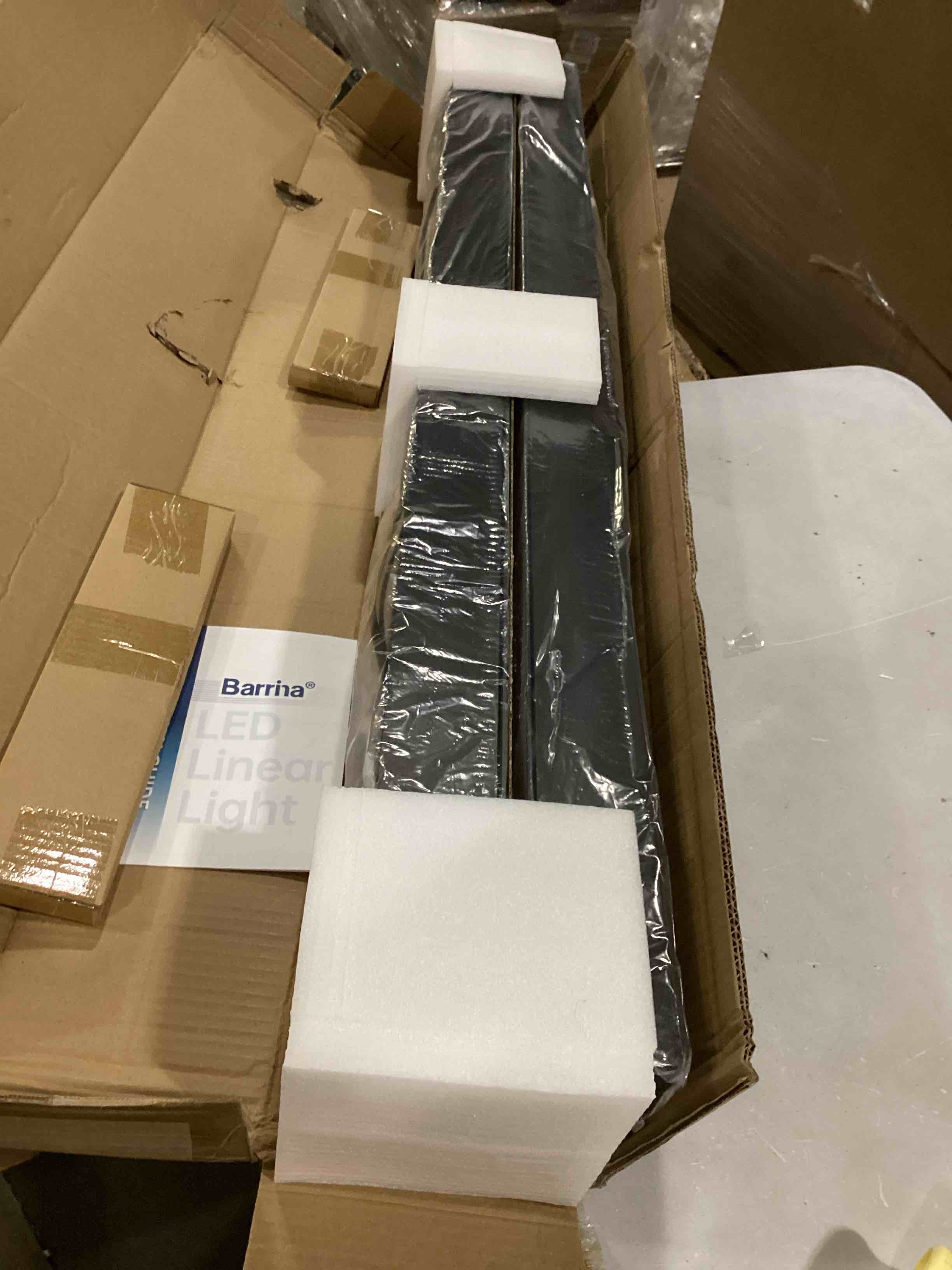 https://s3.amazonaws.com/lotting-images-prod/bidfta/BLU5838925_1718024728388.jpeg