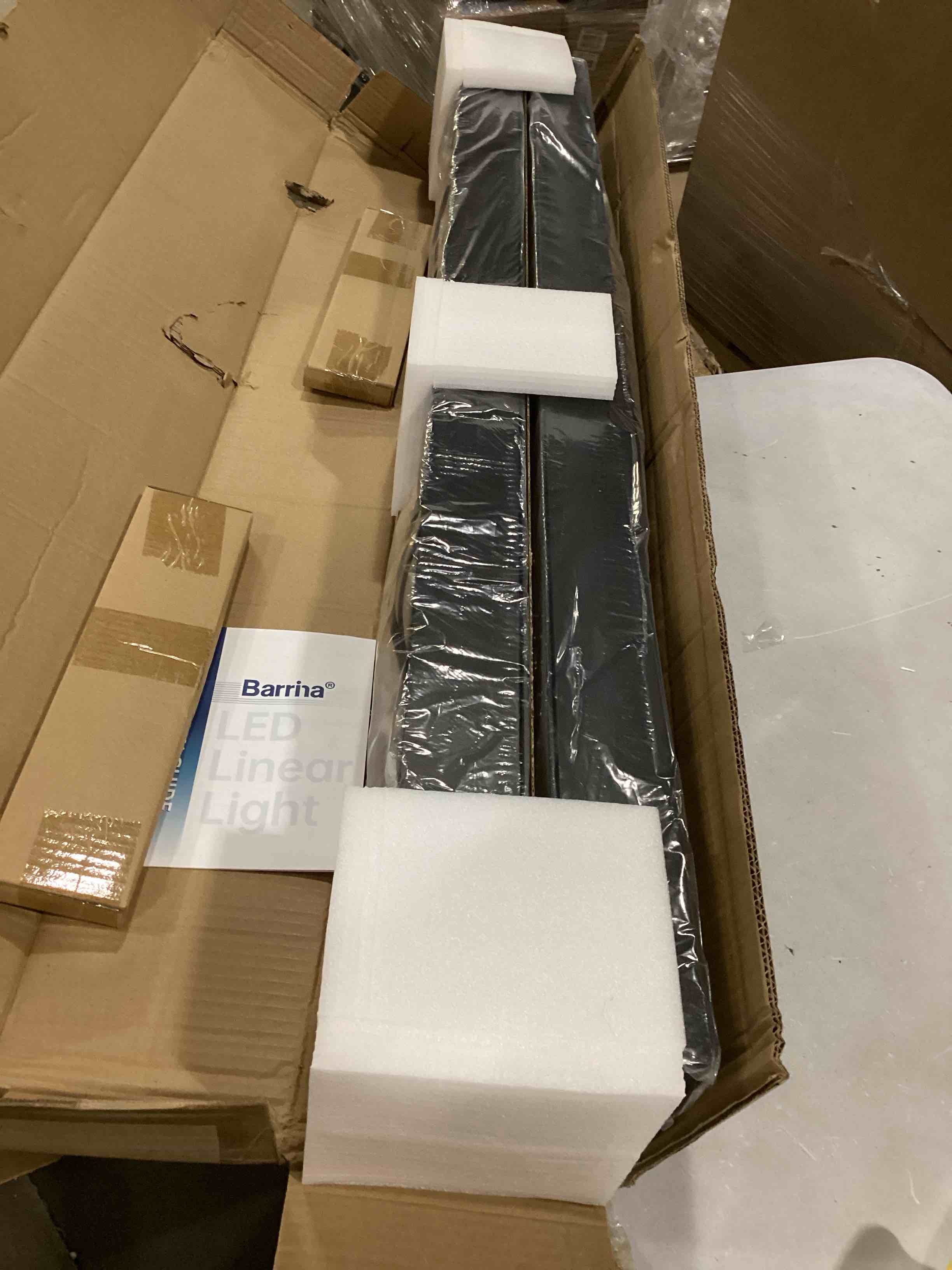 https://s3.amazonaws.com/lotting-images-prod/bidfta/BLU5838925_1718024729791.jpeg