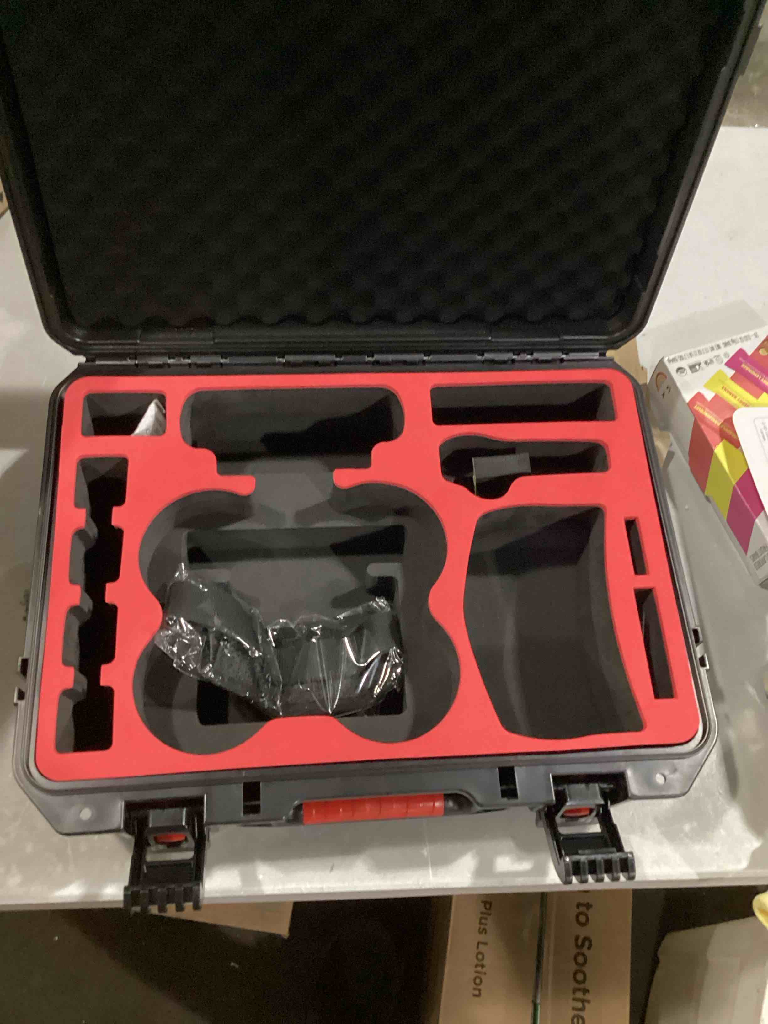 https://s3.amazonaws.com/lotting-images-prod/bidfta/BLU5839233_1718283862168.jpeg