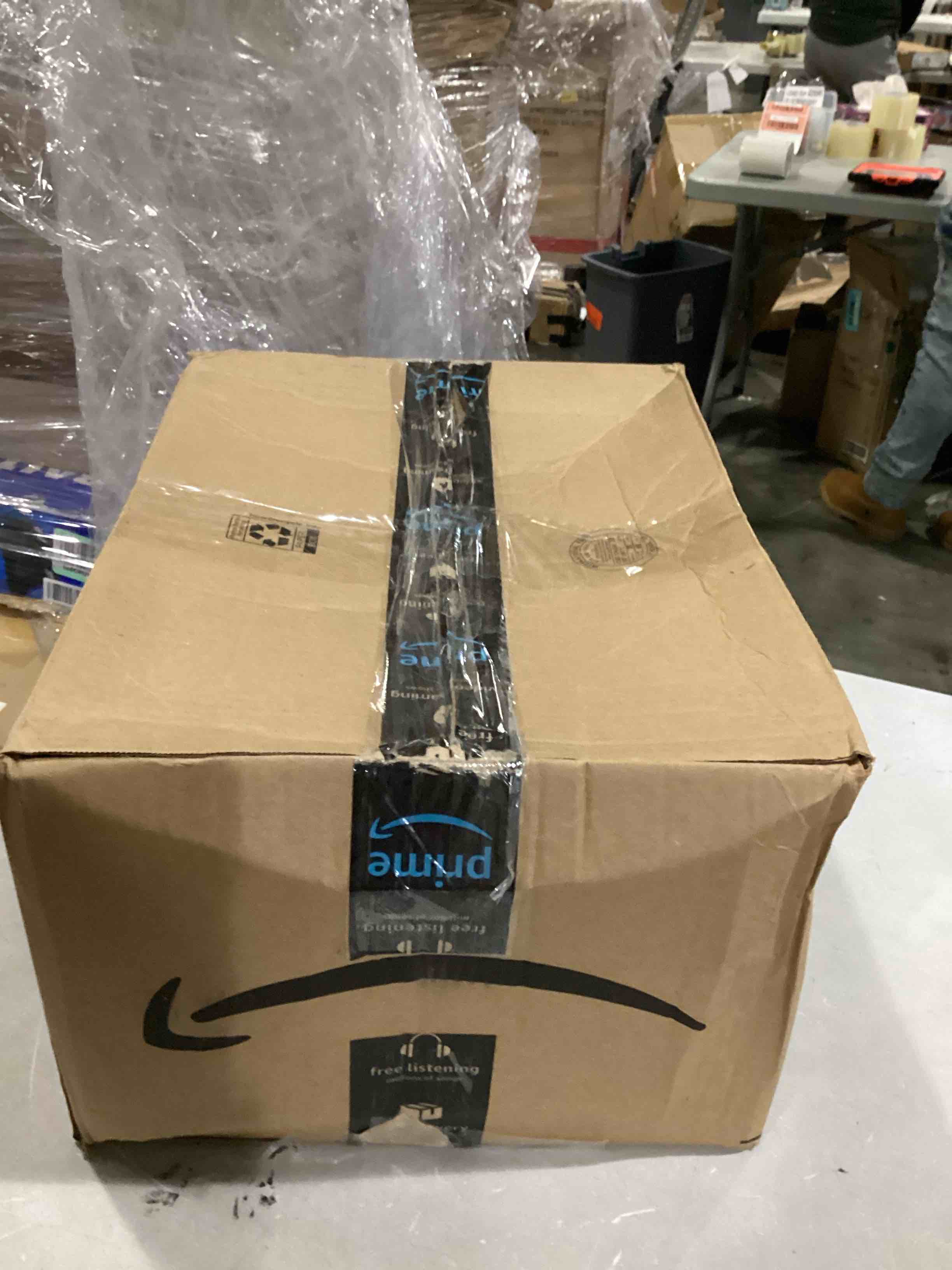 https://s3.amazonaws.com/lotting-images-prod/bidfta/BLU5839233_1718283952673.jpeg