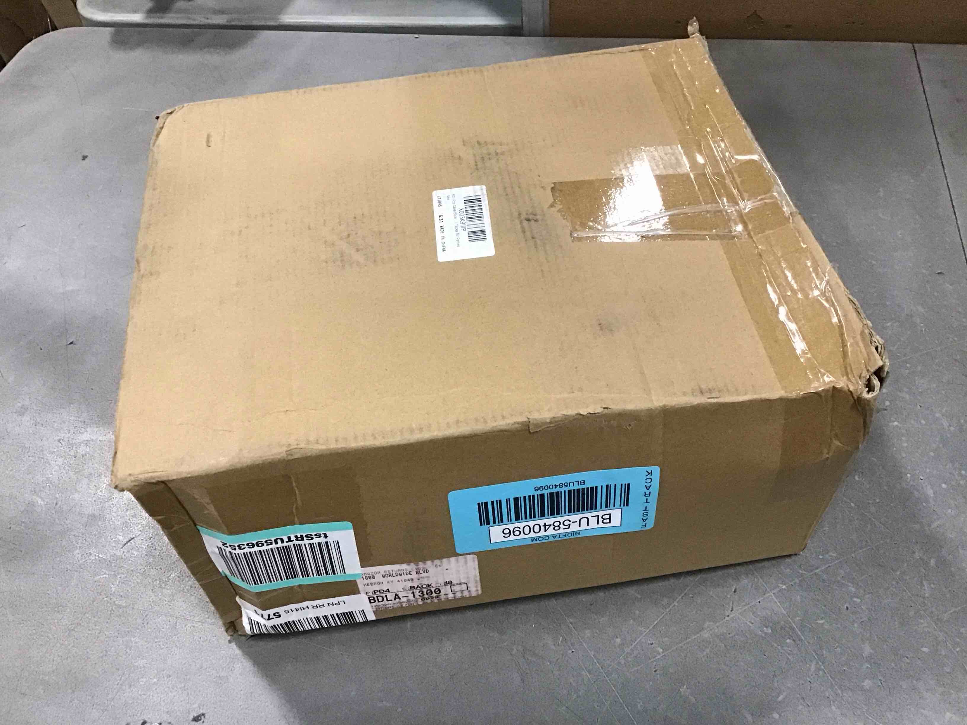 https://s3.amazonaws.com/lotting-images-prod/bidfta/BLU5840096_1709905638796.jpeg
