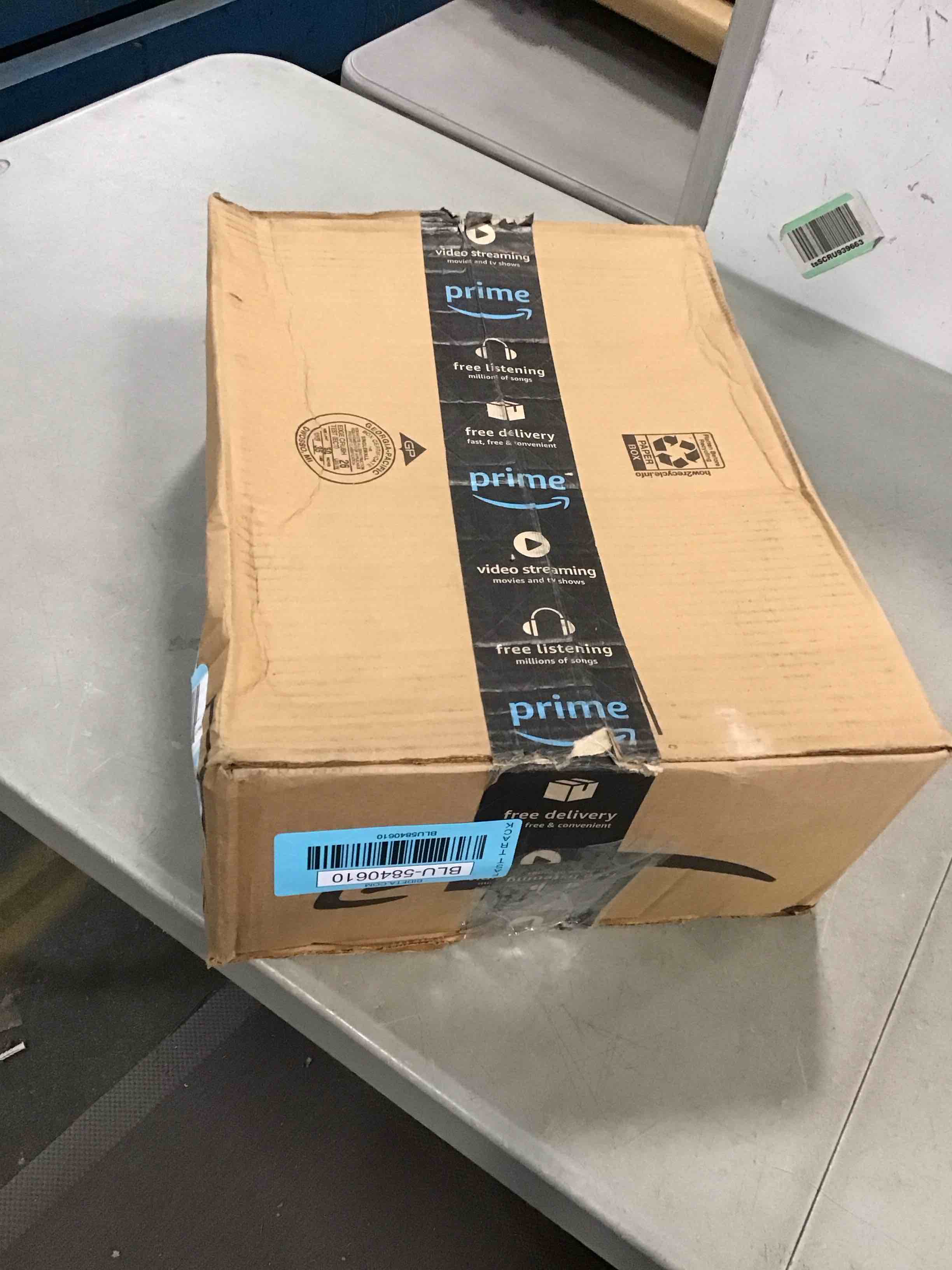 https://s3.amazonaws.com/lotting-images-prod/bidfta/BLU5840610_1710182864235.jpeg