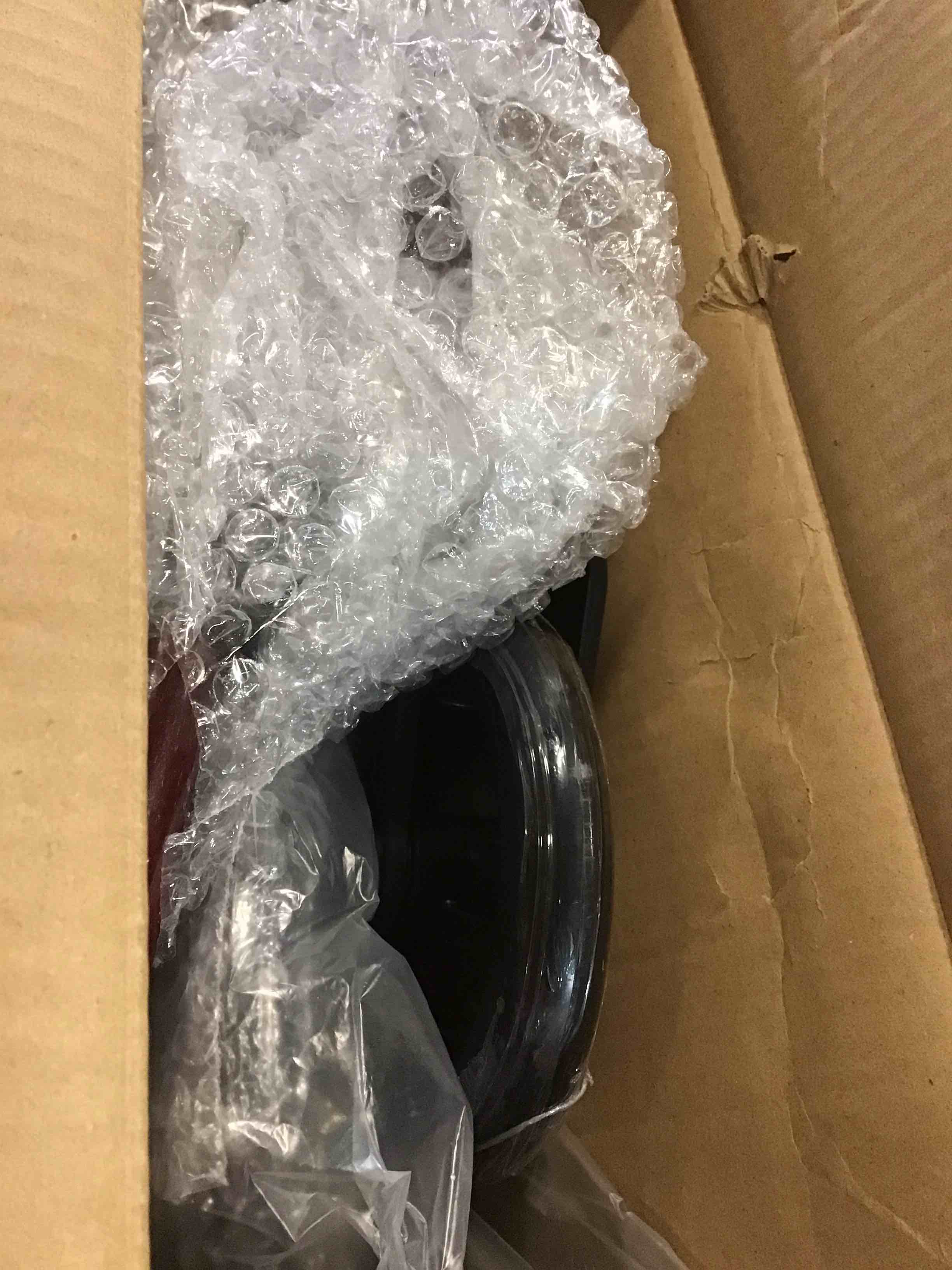 https://s3.amazonaws.com/lotting-images-prod/bidfta/BLU5840764_1710259004061.jpeg