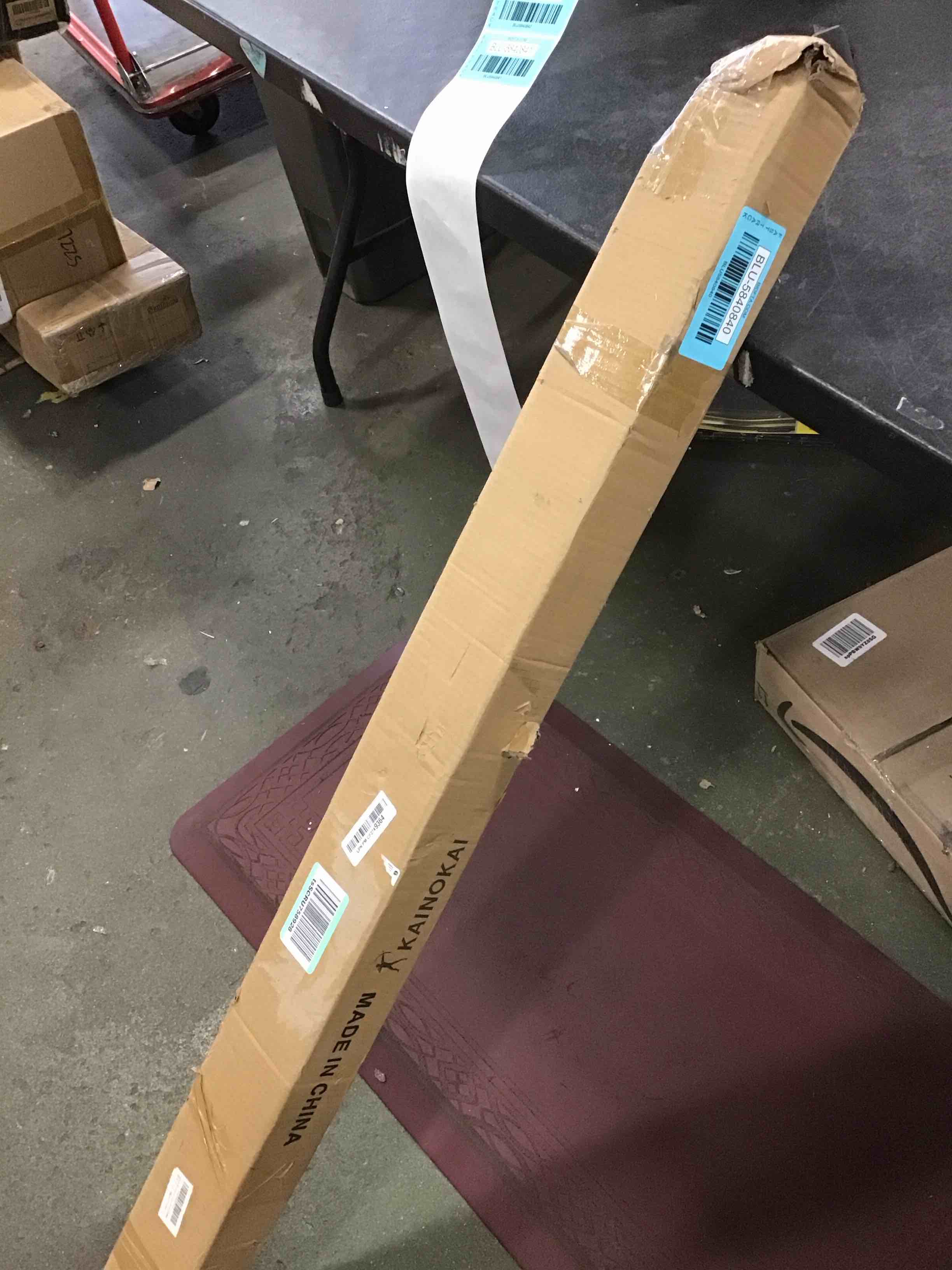 https://s3.amazonaws.com/lotting-images-prod/bidfta/BLU5840840_1710274135944.jpeg