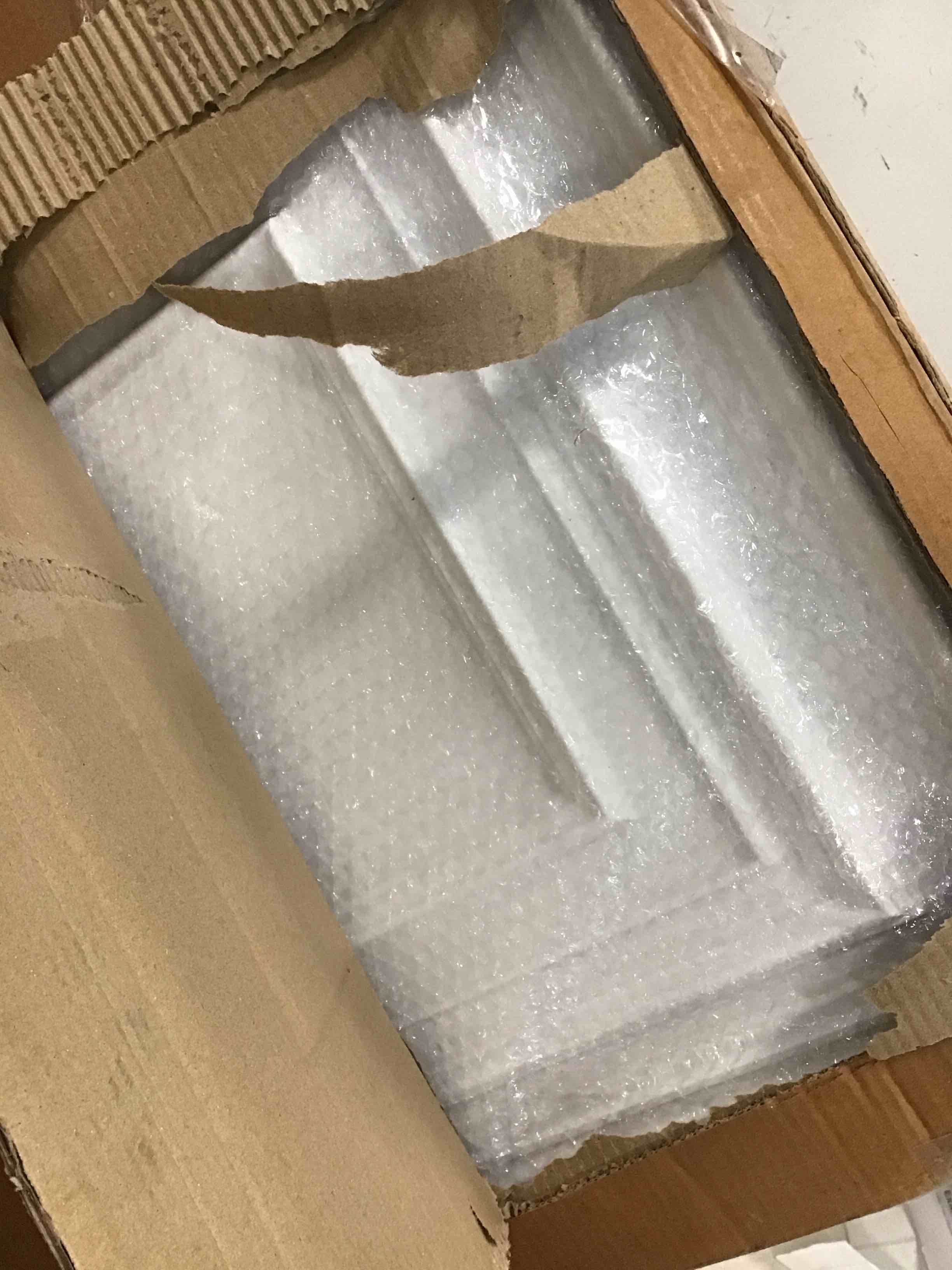 https://s3.amazonaws.com/lotting-images-prod/bidfta/BLU5840944_1710342178107.jpeg