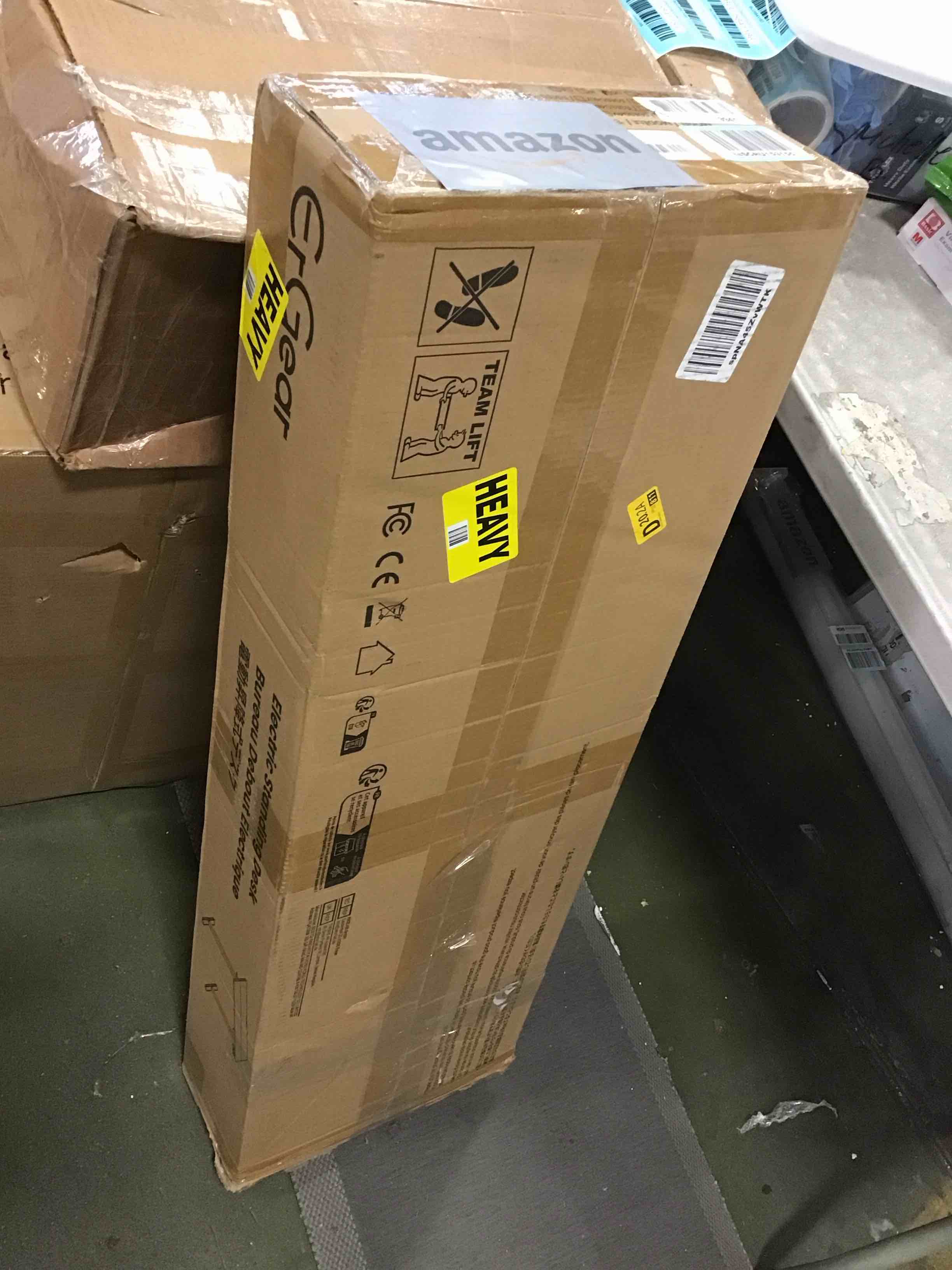 https://s3.amazonaws.com/lotting-images-prod/bidfta/BLU5841183_1710525484467.jpeg