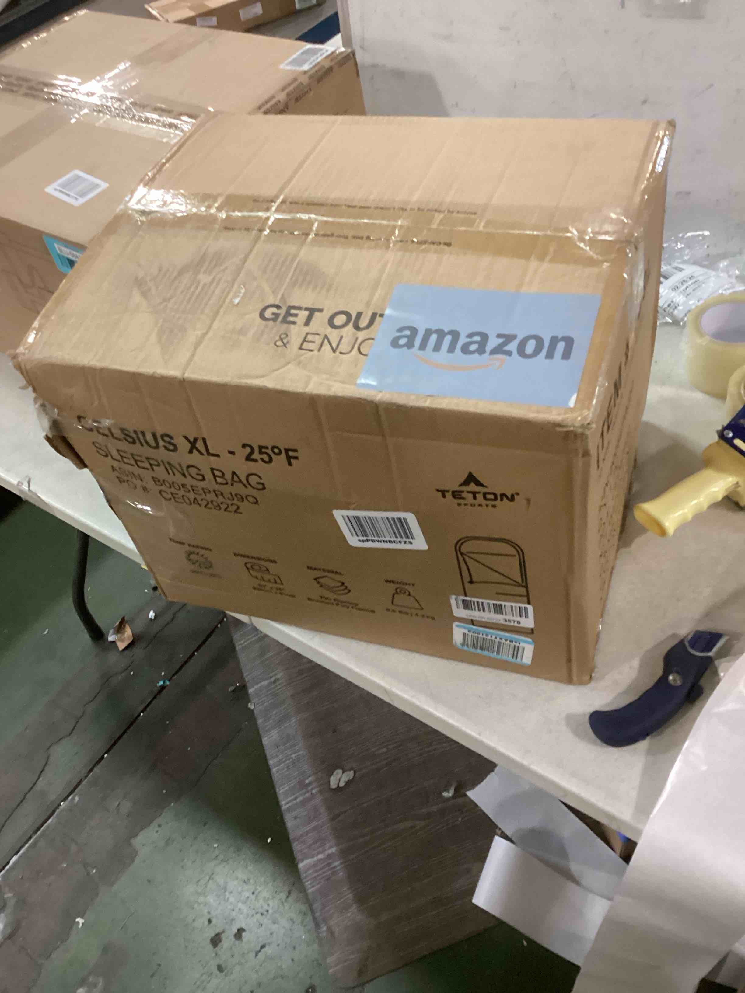https://s3.amazonaws.com/lotting-images-prod/bidfta/BLU5841545_1709904813448.jpeg