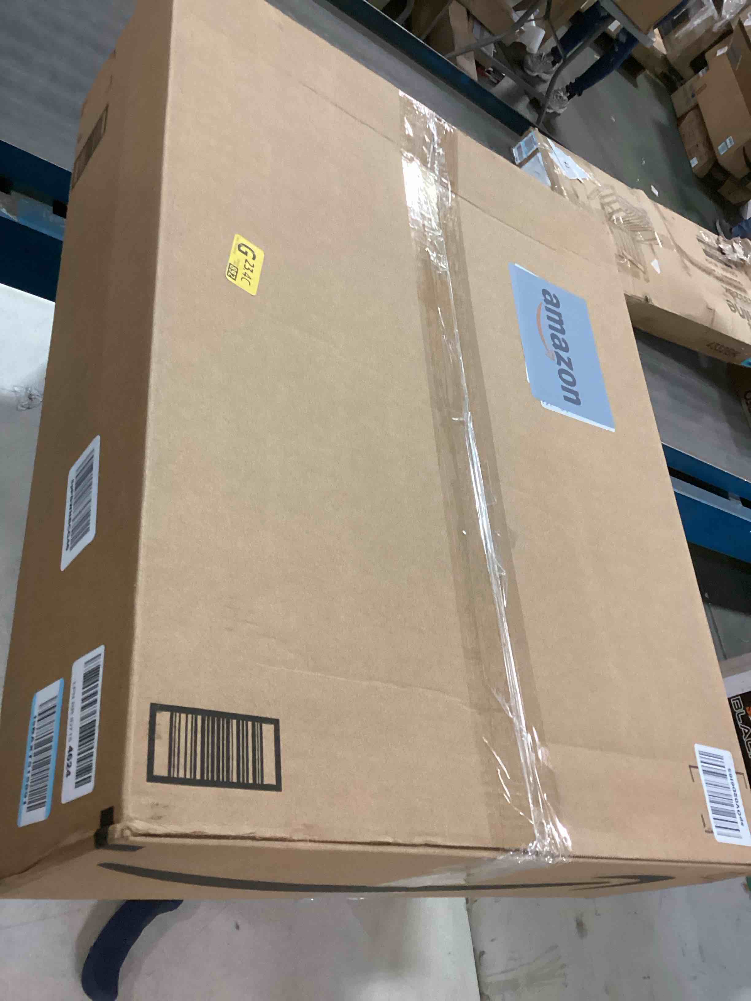https://s3.amazonaws.com/lotting-images-prod/bidfta/BLU5841558_1709905798419.jpeg