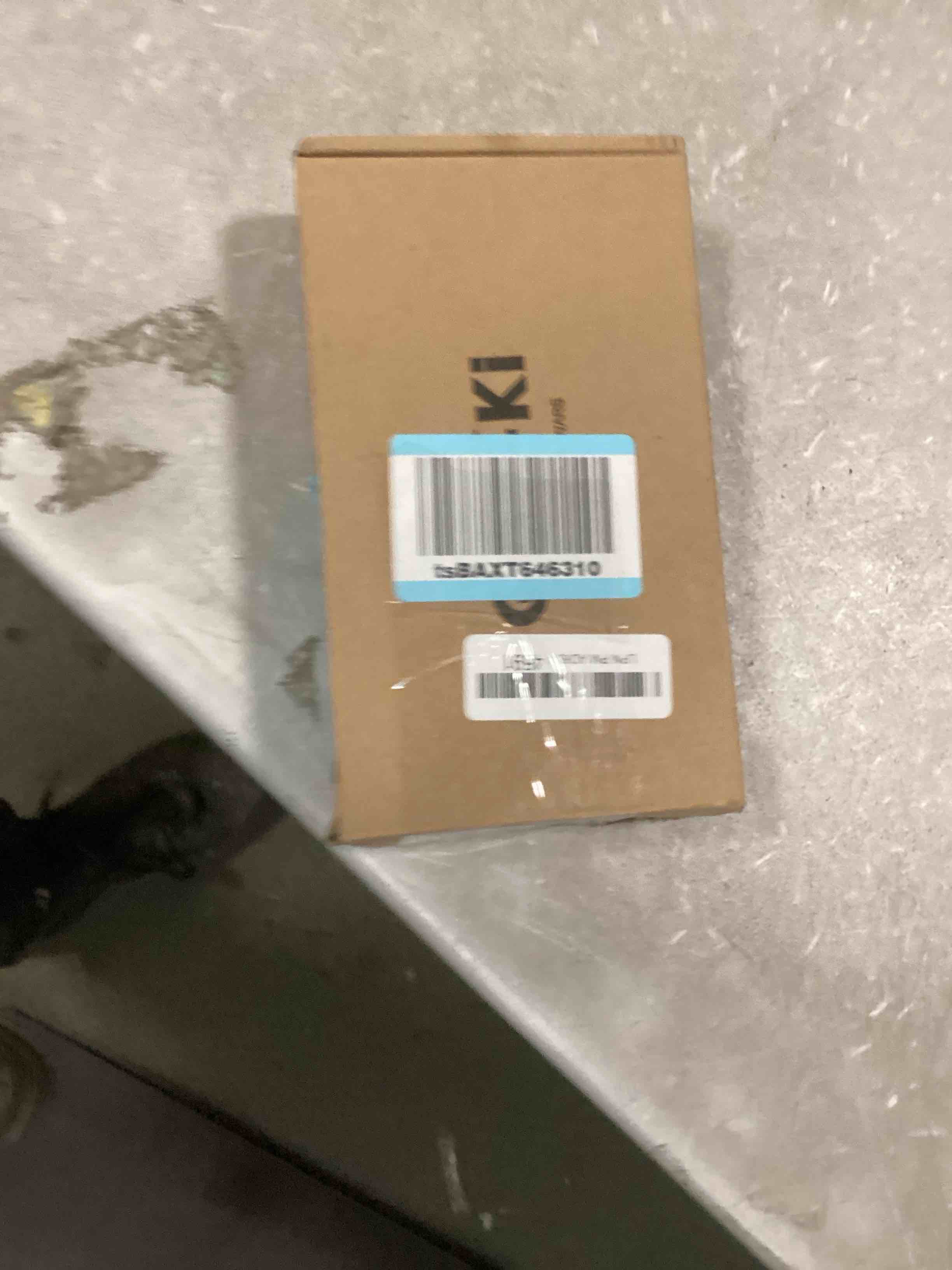 https://s3.amazonaws.com/lotting-images-prod/bidfta/BLU5841804_1709986543157.jpeg