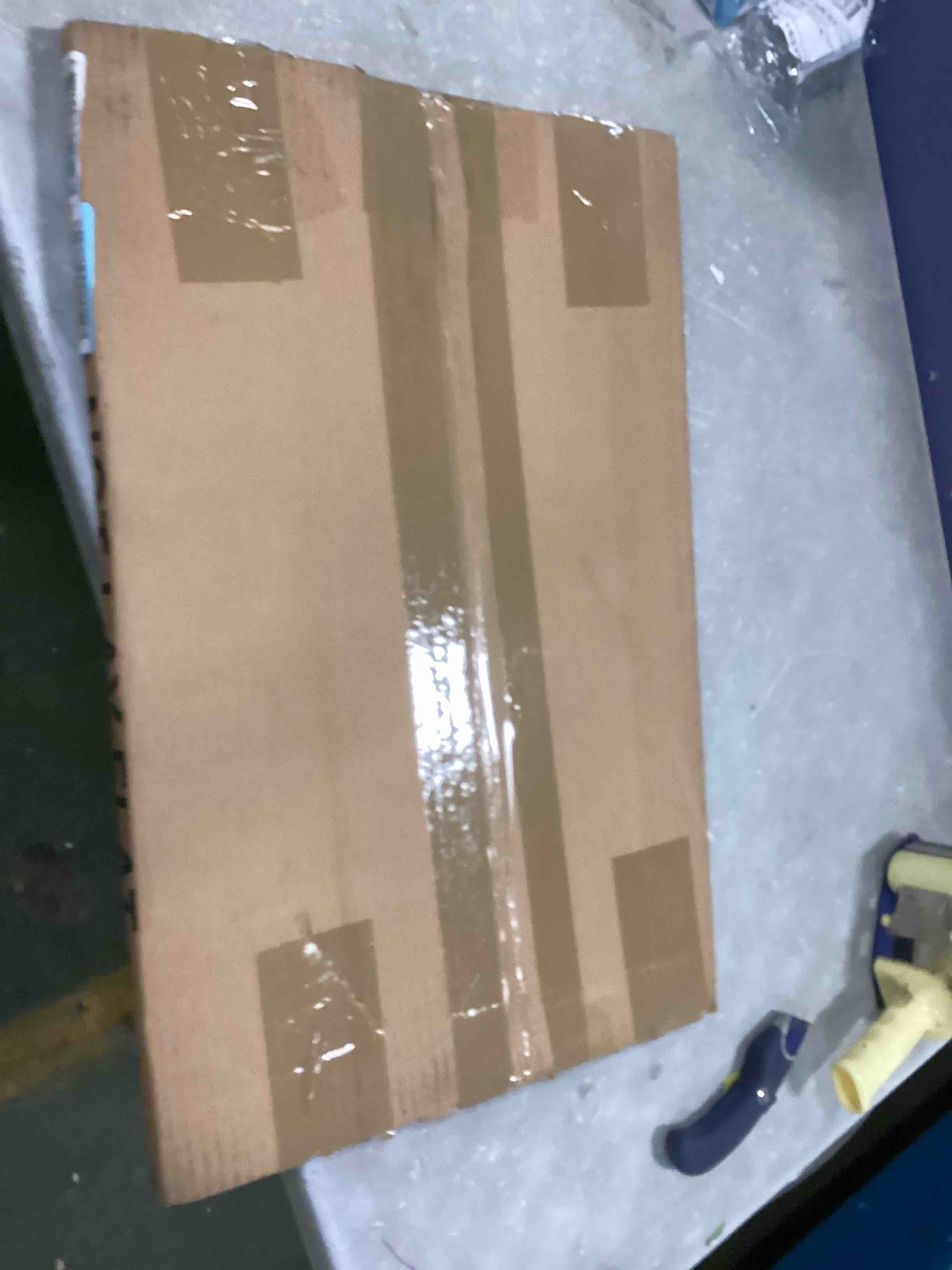 https://s3.amazonaws.com/lotting-images-prod/bidfta/BLU5841862_1709991823045.jpeg