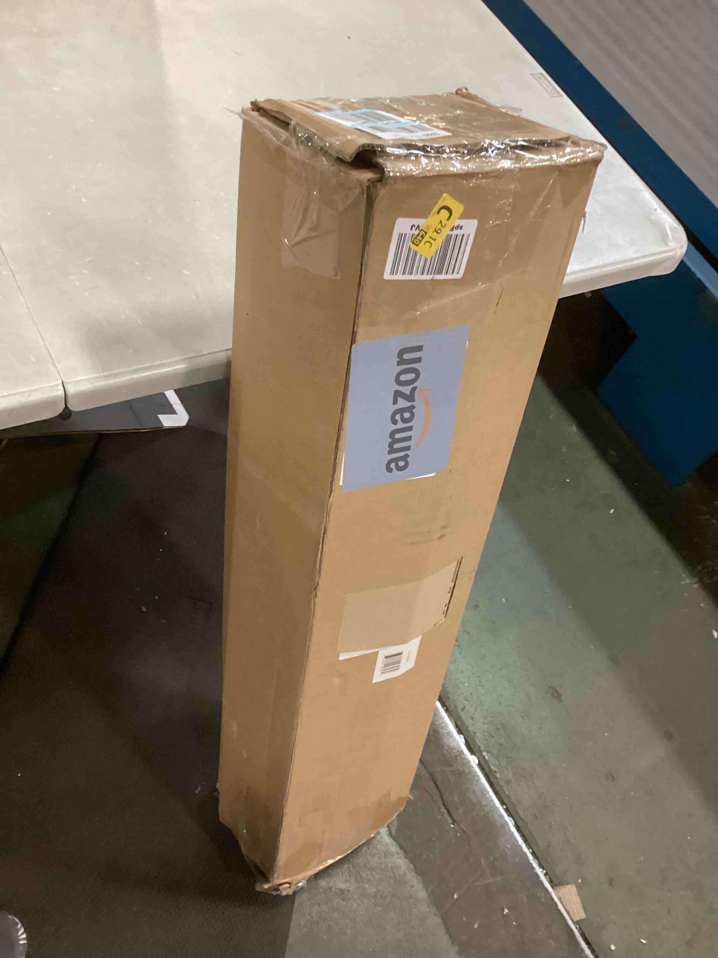 https://s3.amazonaws.com/lotting-images-prod/bidfta/BLU5842022_1710156824304.jpeg
