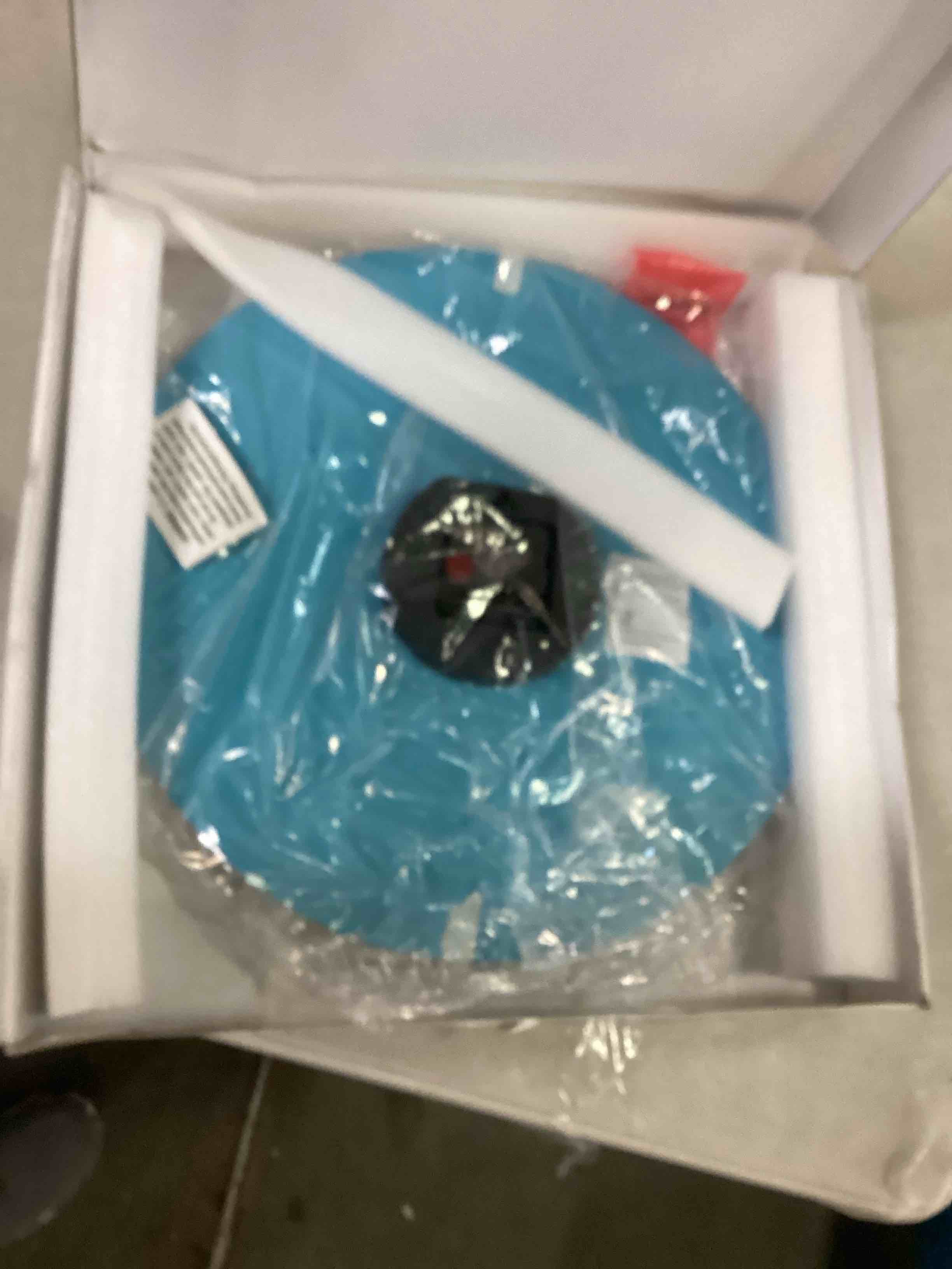 https://s3.amazonaws.com/lotting-images-prod/bidfta/BLU5842181_1710174689884.jpeg