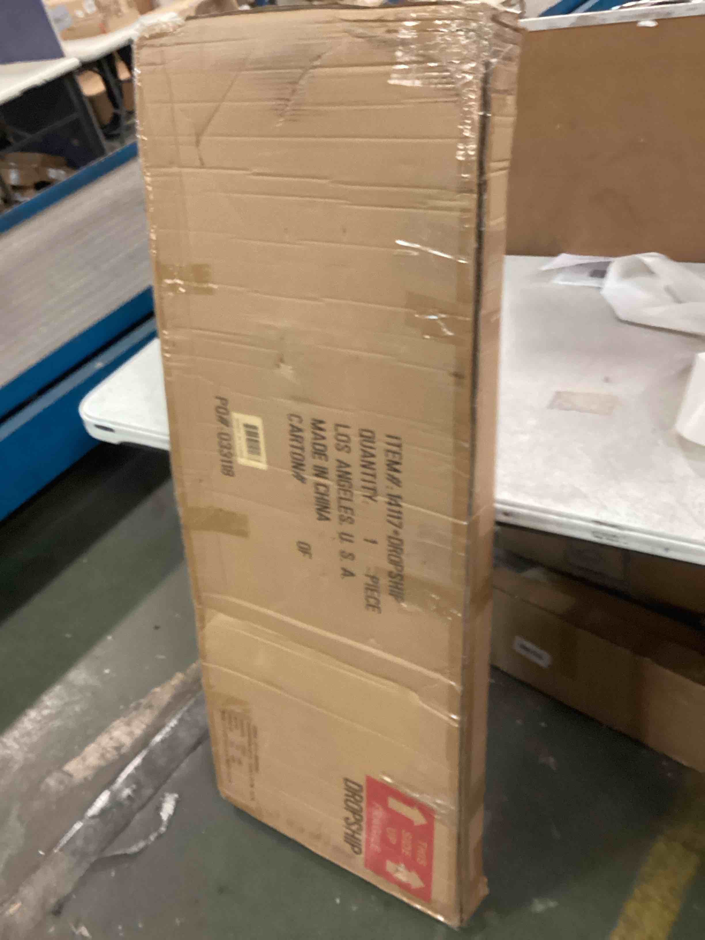https://s3.amazonaws.com/lotting-images-prod/bidfta/BLU5842379_1710248787965.jpeg