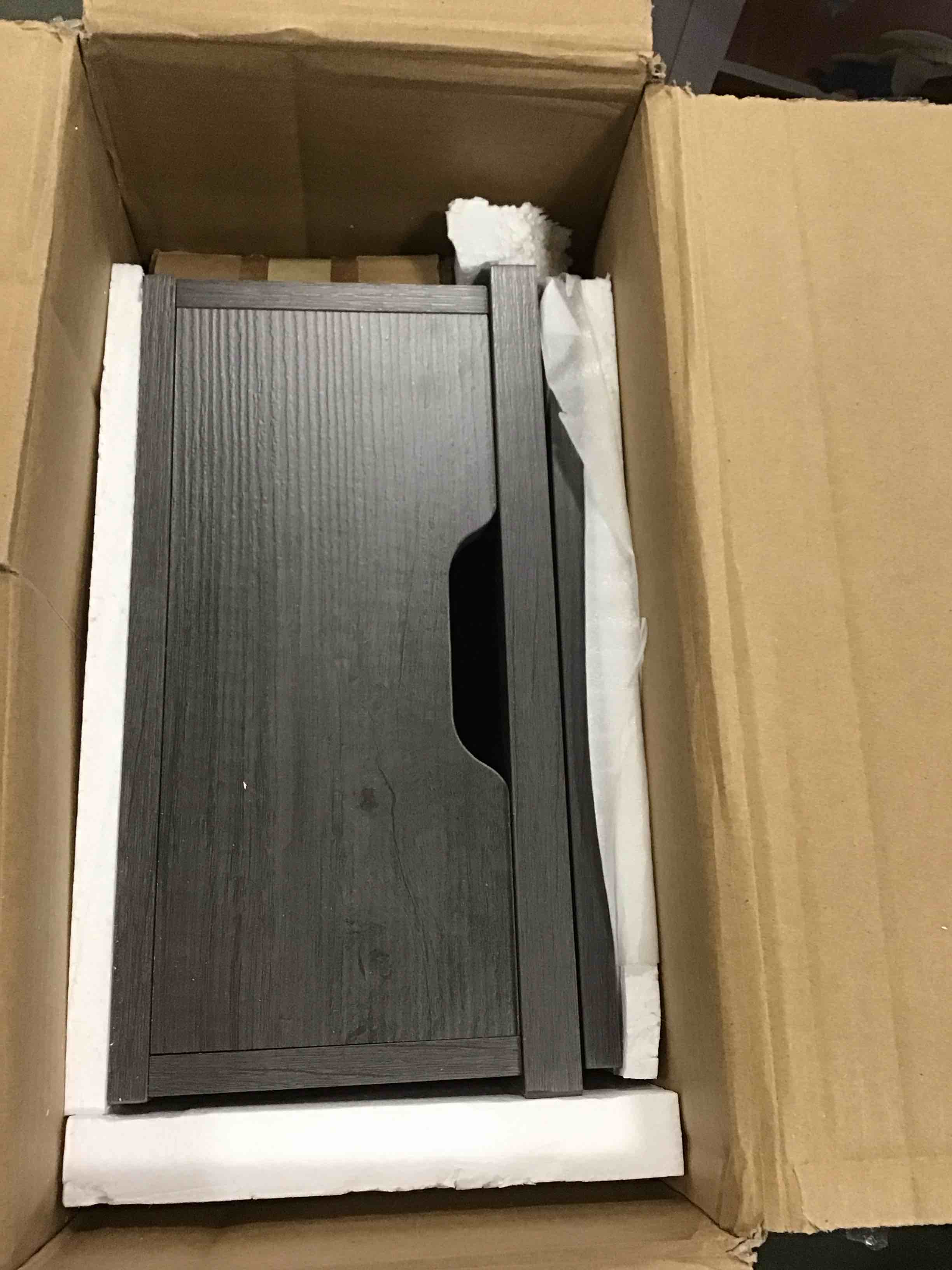 https://s3.amazonaws.com/lotting-images-prod/bidfta/BLU5843325_1710187595625.jpeg