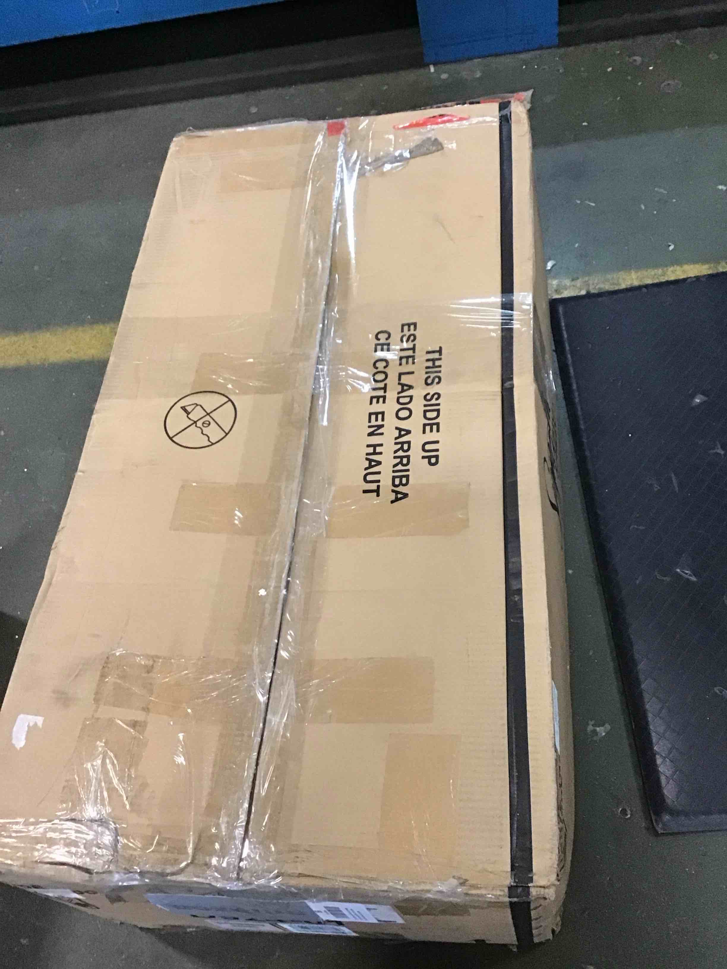 https://s3.amazonaws.com/lotting-images-prod/bidfta/BLU5843918_1710422209862.jpeg