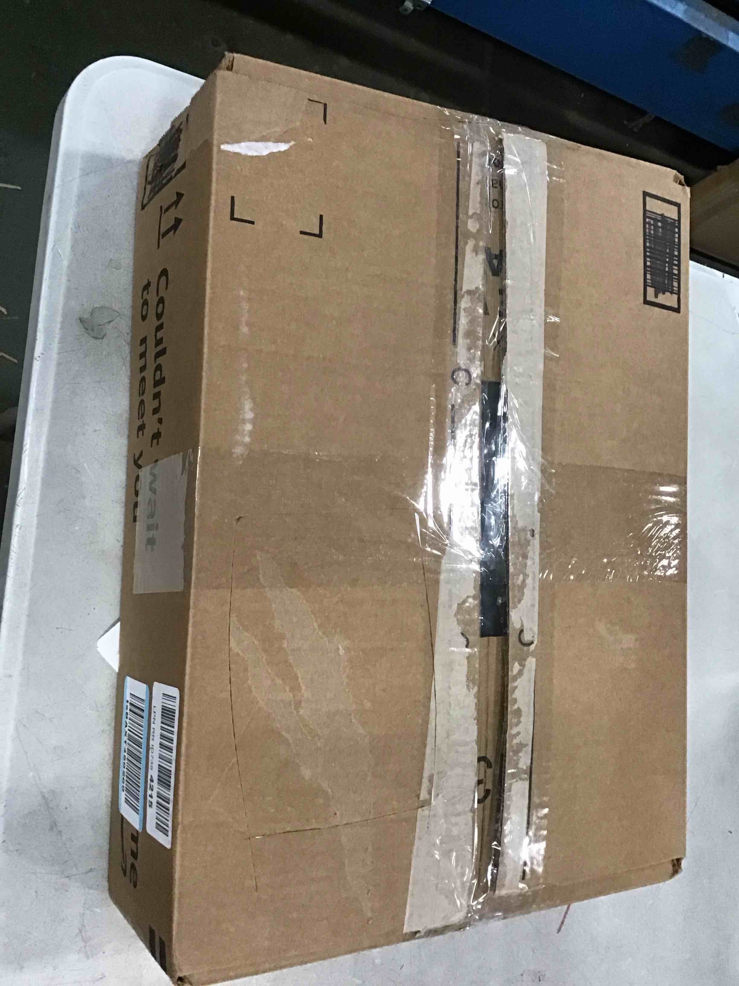 https://s3.amazonaws.com/lotting-images-prod/bidfta/BLU5843927_1710423111738.jpeg