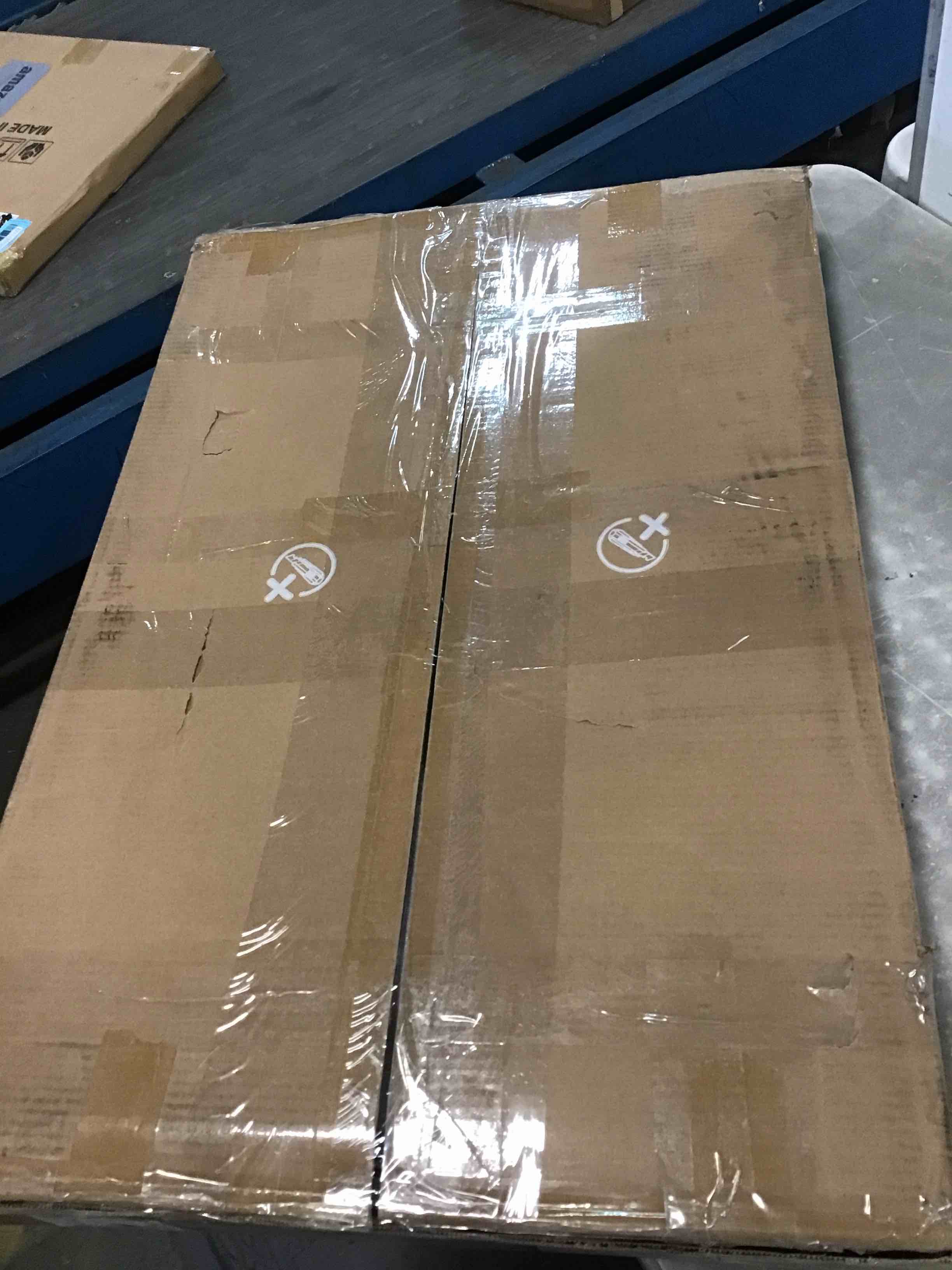 https://s3.amazonaws.com/lotting-images-prod/bidfta/BLU5844416_1710600905486.jpeg
