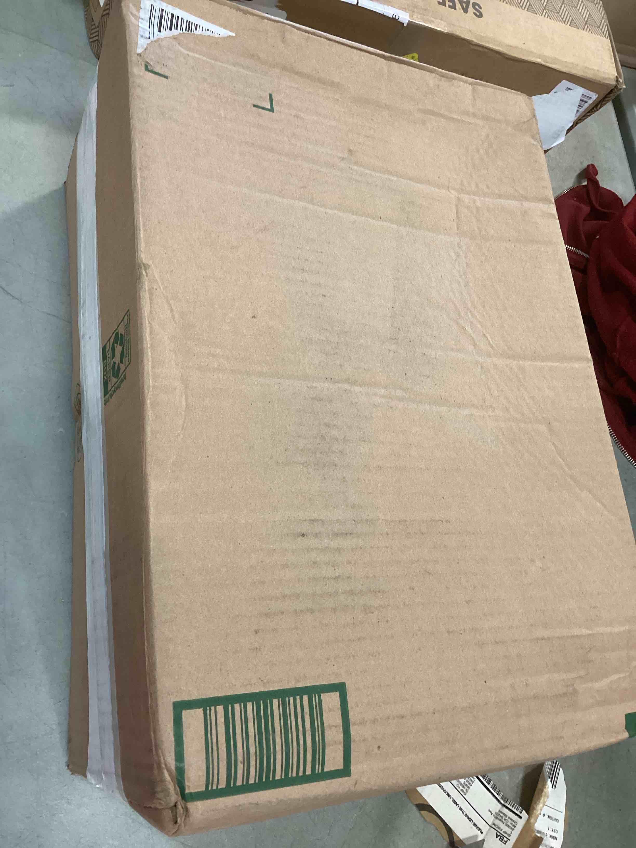 https://s3.amazonaws.com/lotting-images-prod/bidfta/BLU5844901_1710173845870.jpeg