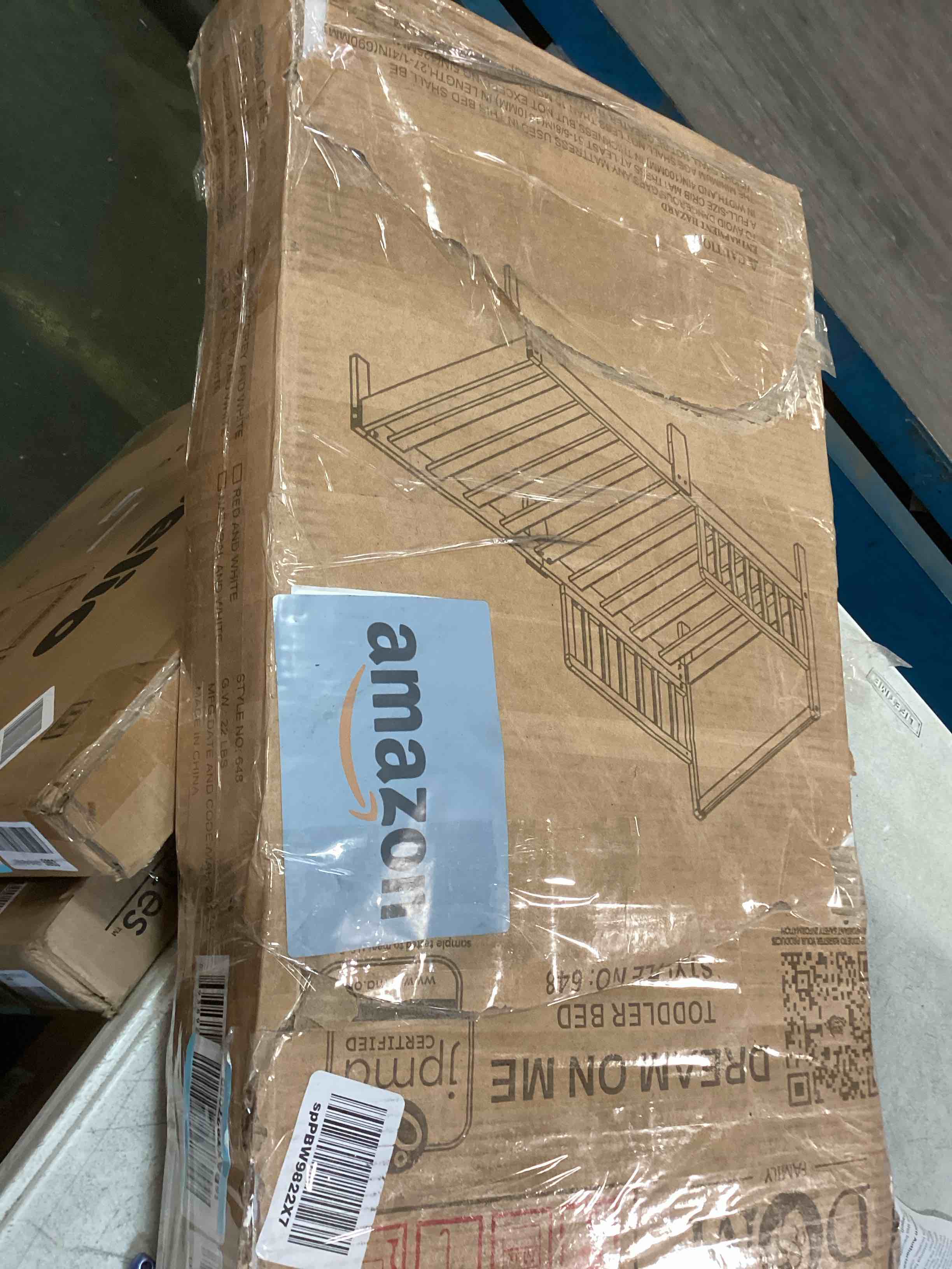 https://s3.amazonaws.com/lotting-images-prod/bidfta/BLU5845290_1710422462329.jpeg