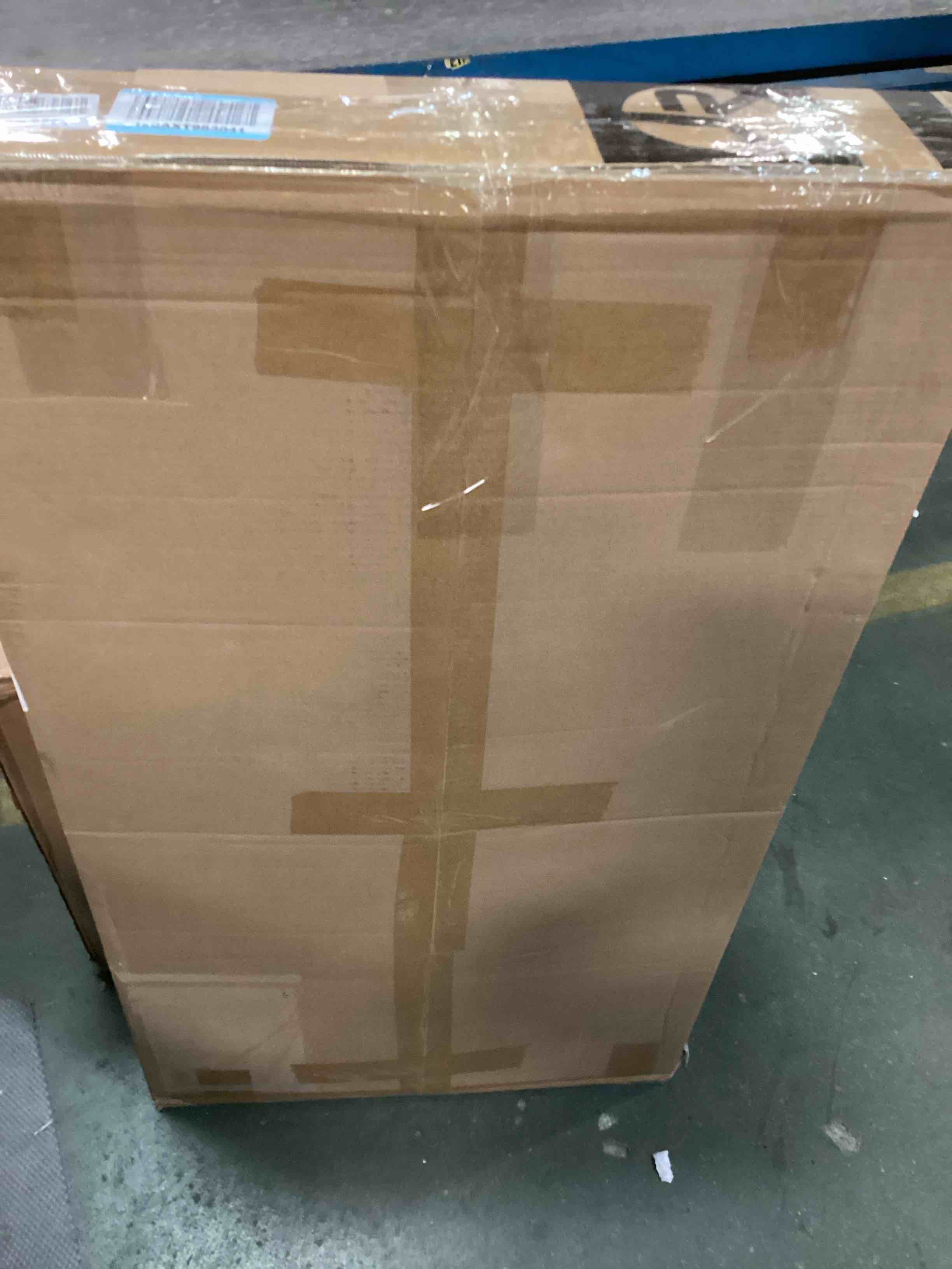 https://s3.amazonaws.com/lotting-images-prod/bidfta/BLU5845465_1710505014215.jpeg
