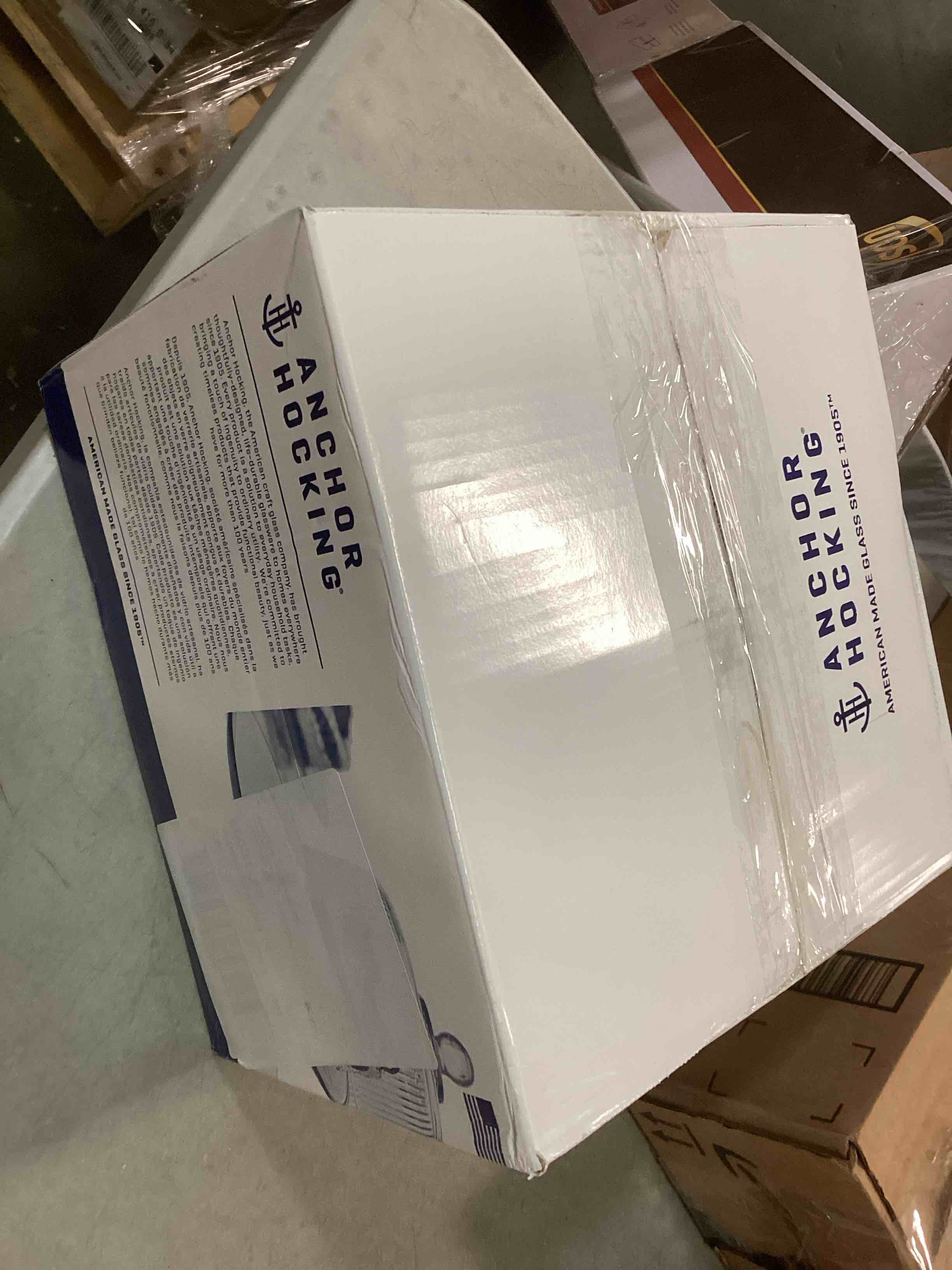 https://s3.amazonaws.com/lotting-images-prod/bidfta/BLU5845643_1710532715689.jpeg
