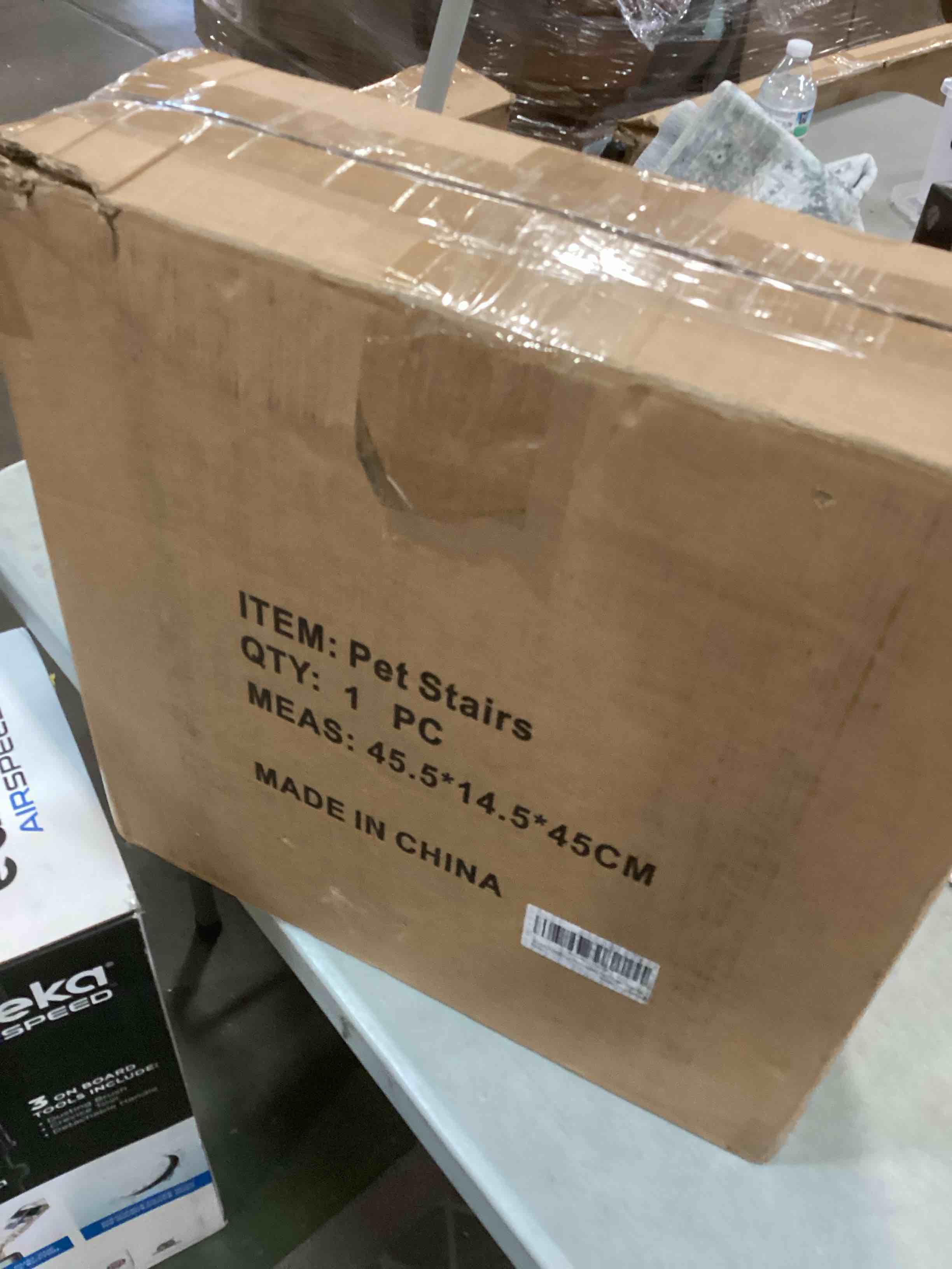 https://s3.amazonaws.com/lotting-images-prod/bidfta/BLU5845721_1710599124263.jpeg
