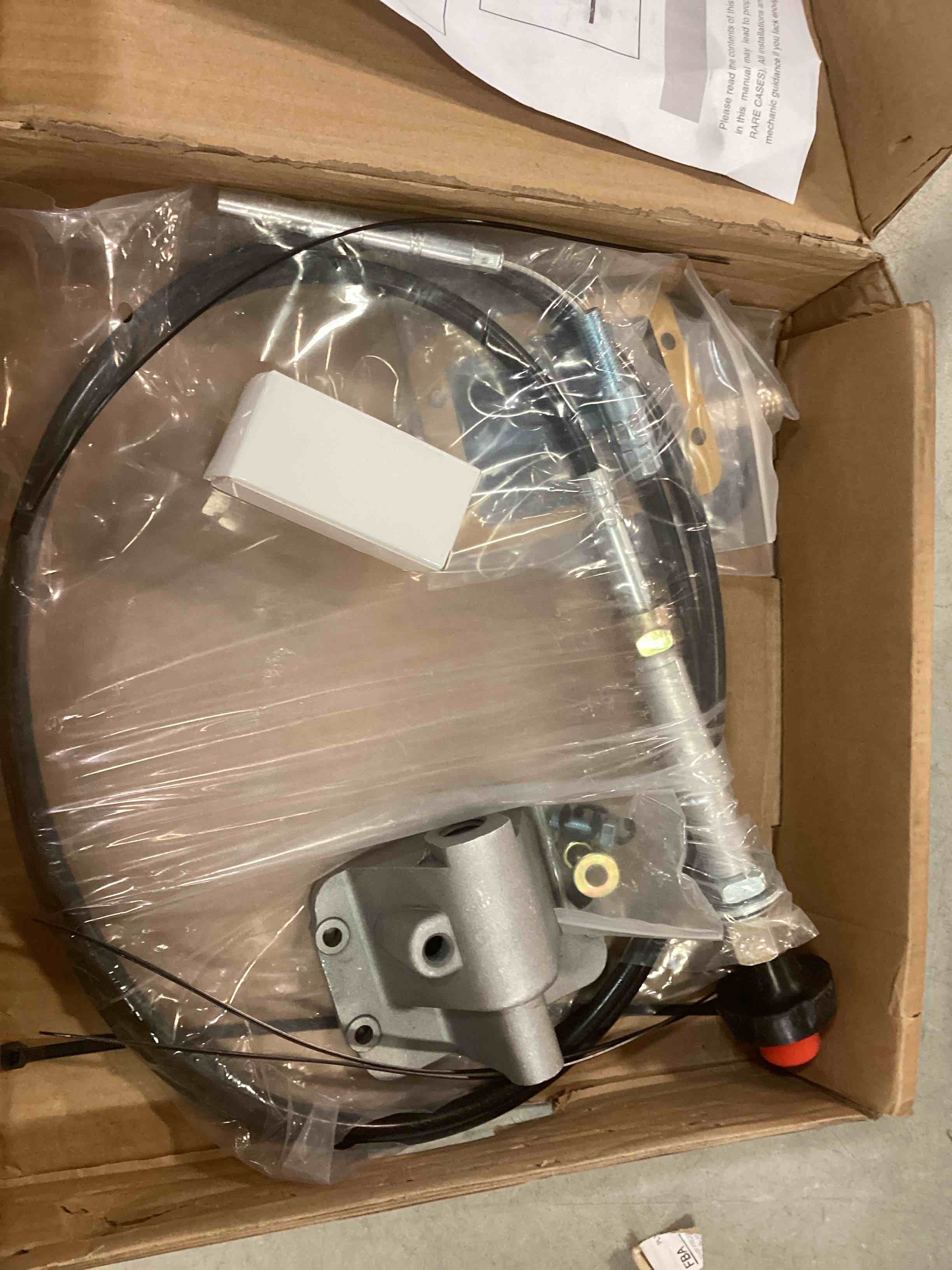 https://s3.amazonaws.com/lotting-images-prod/bidfta/BLU5845752_1710602365919.jpeg