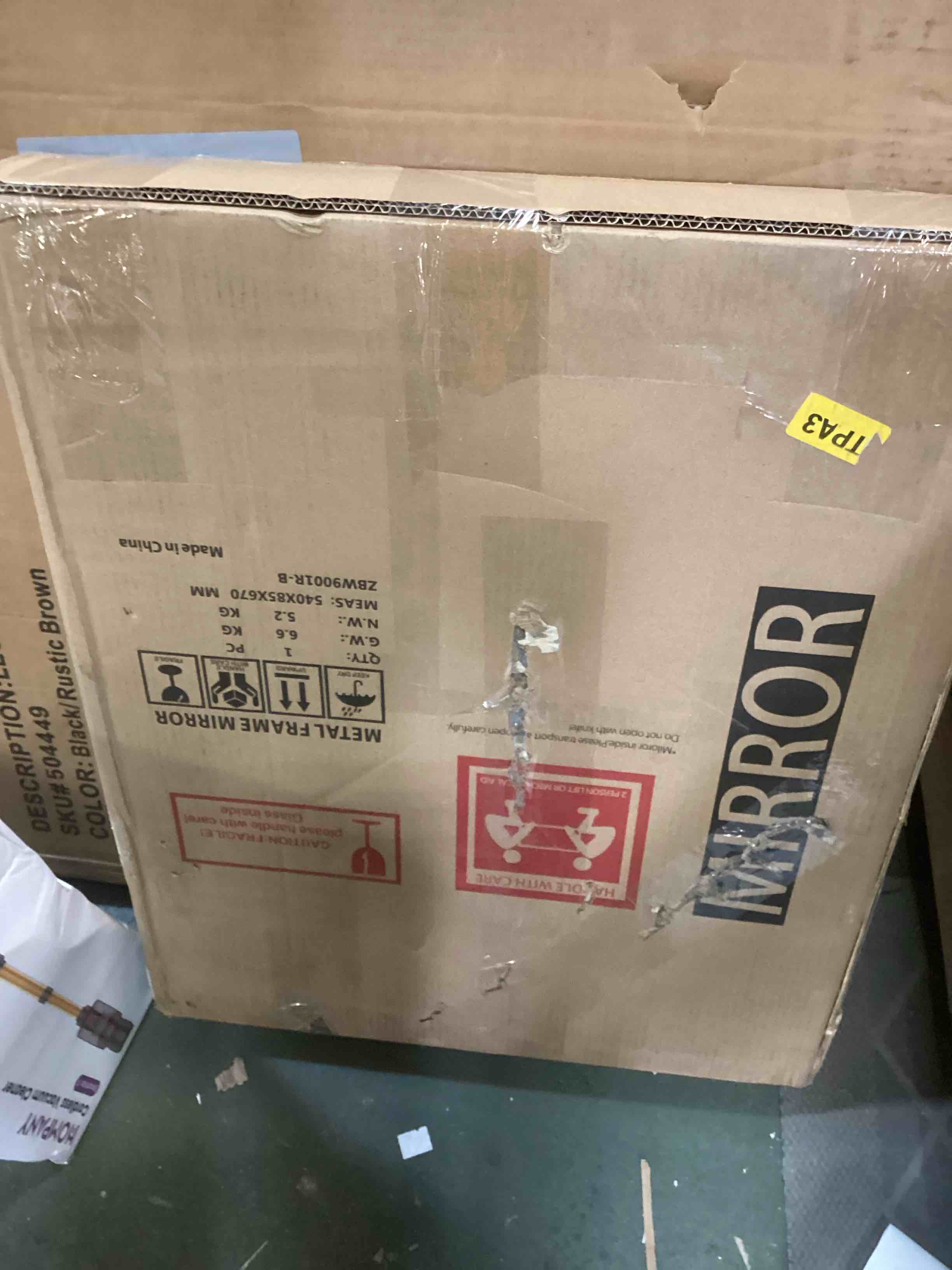 https://s3.amazonaws.com/lotting-images-prod/bidfta/BLU5845792_1710606531242.jpeg