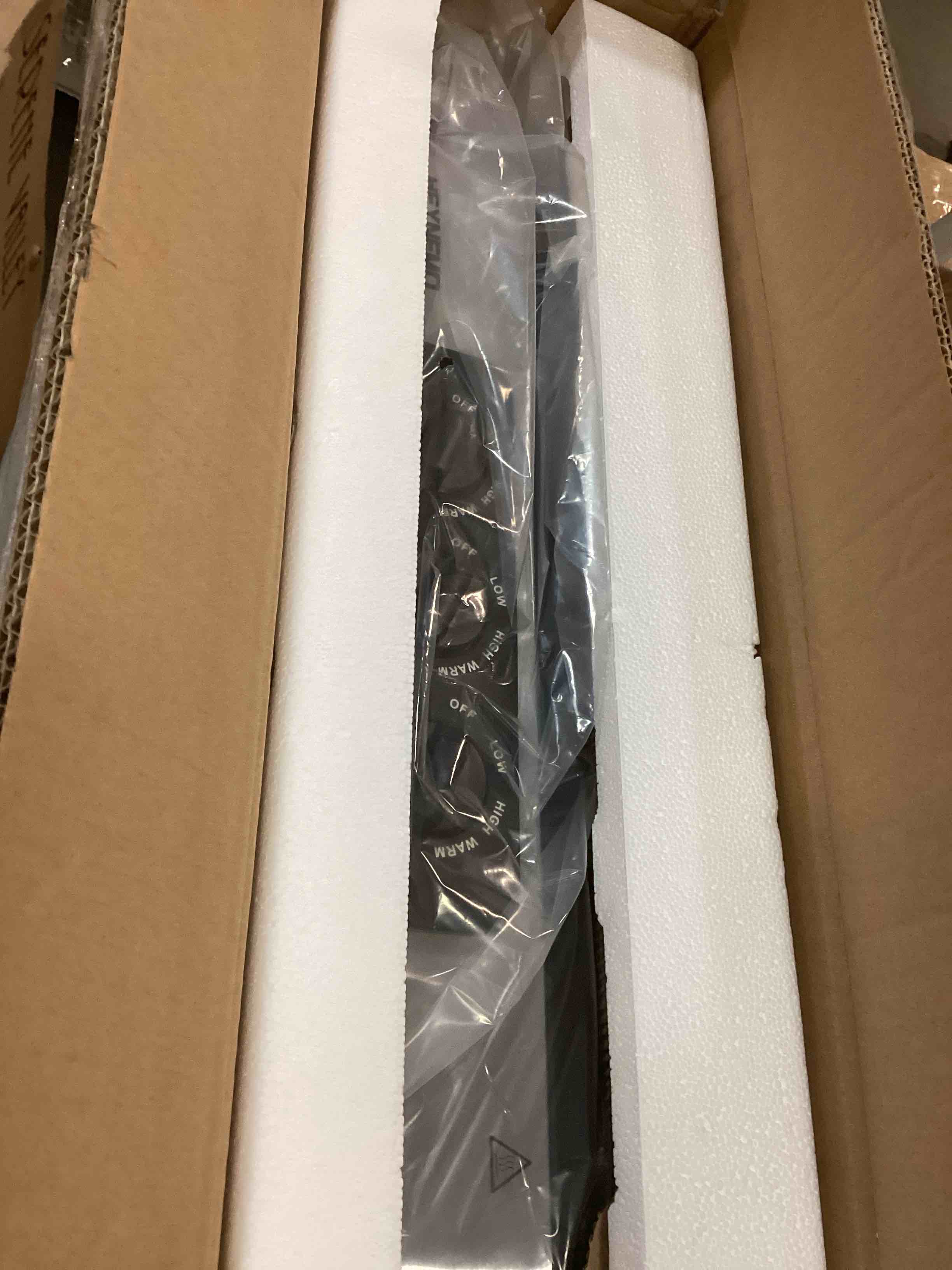 https://s3.amazonaws.com/lotting-images-prod/bidfta/BLU5845797_1710606928117.jpeg