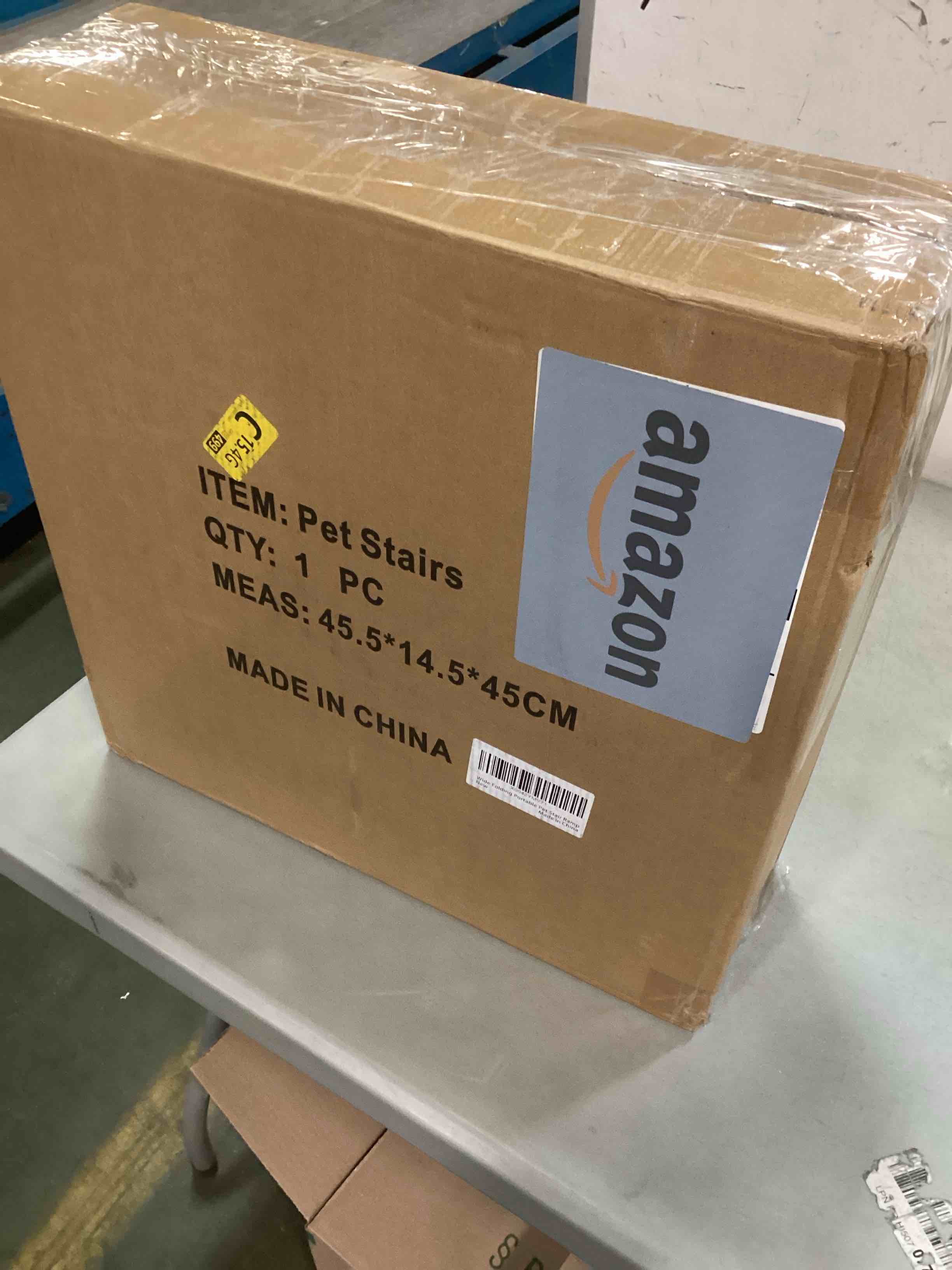 https://s3.amazonaws.com/lotting-images-prod/bidfta/BLU5845809_1710760244855.jpeg