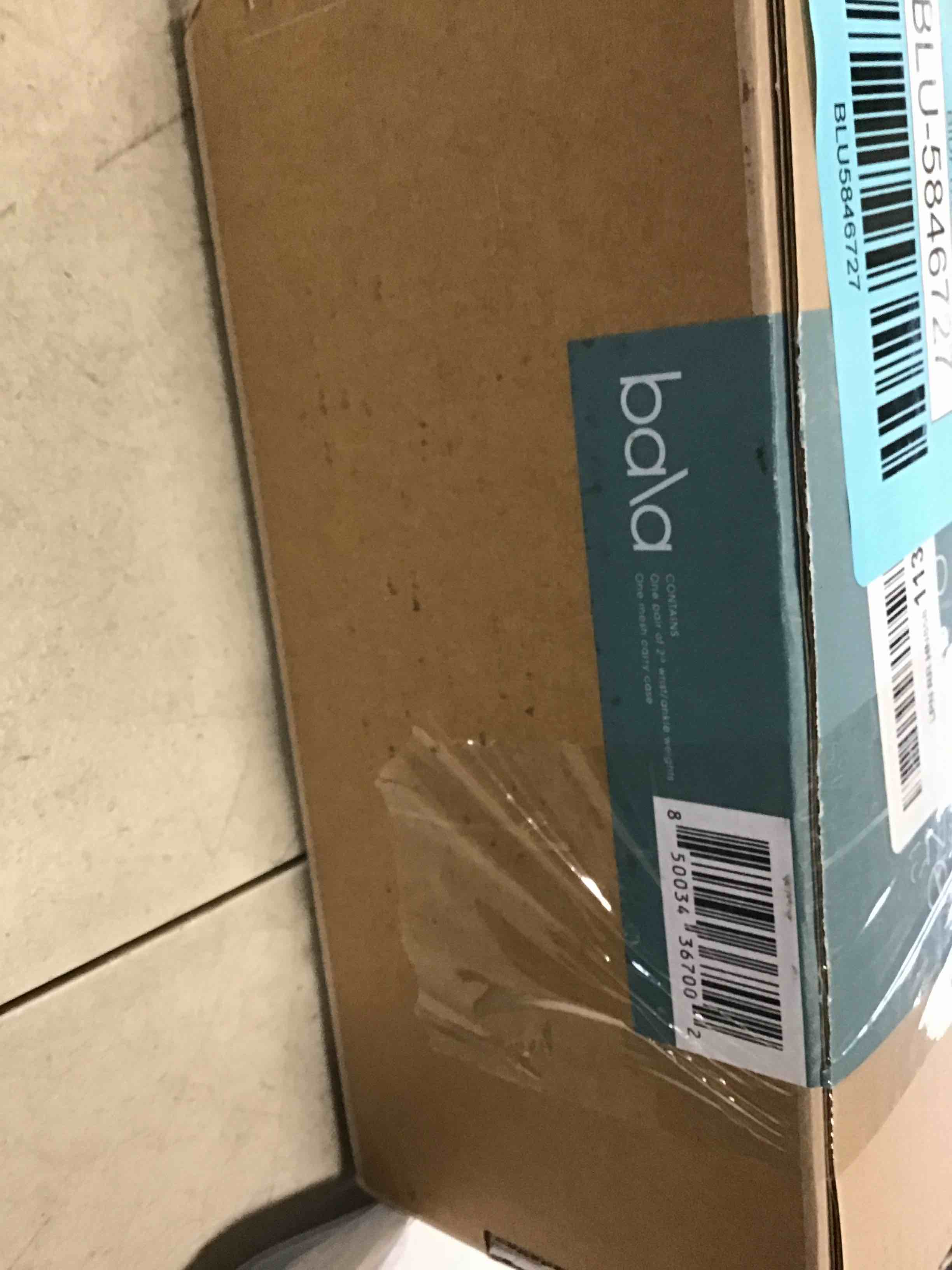 https://s3.amazonaws.com/lotting-images-prod/bidfta/BLU5846727_1709749493648.jpeg