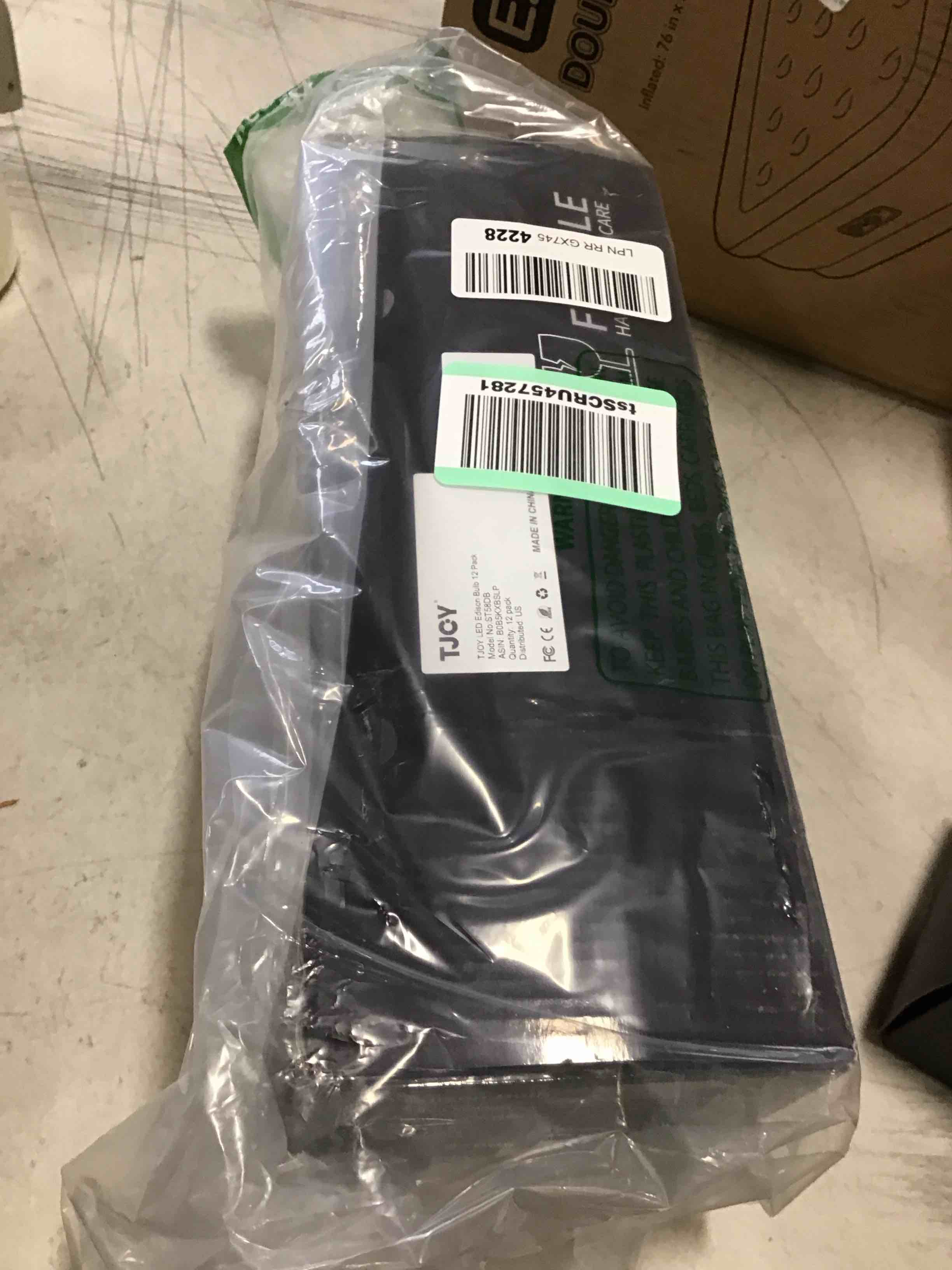 https://s3.amazonaws.com/lotting-images-prod/bidfta/BLU5846938_1709825161928.jpeg