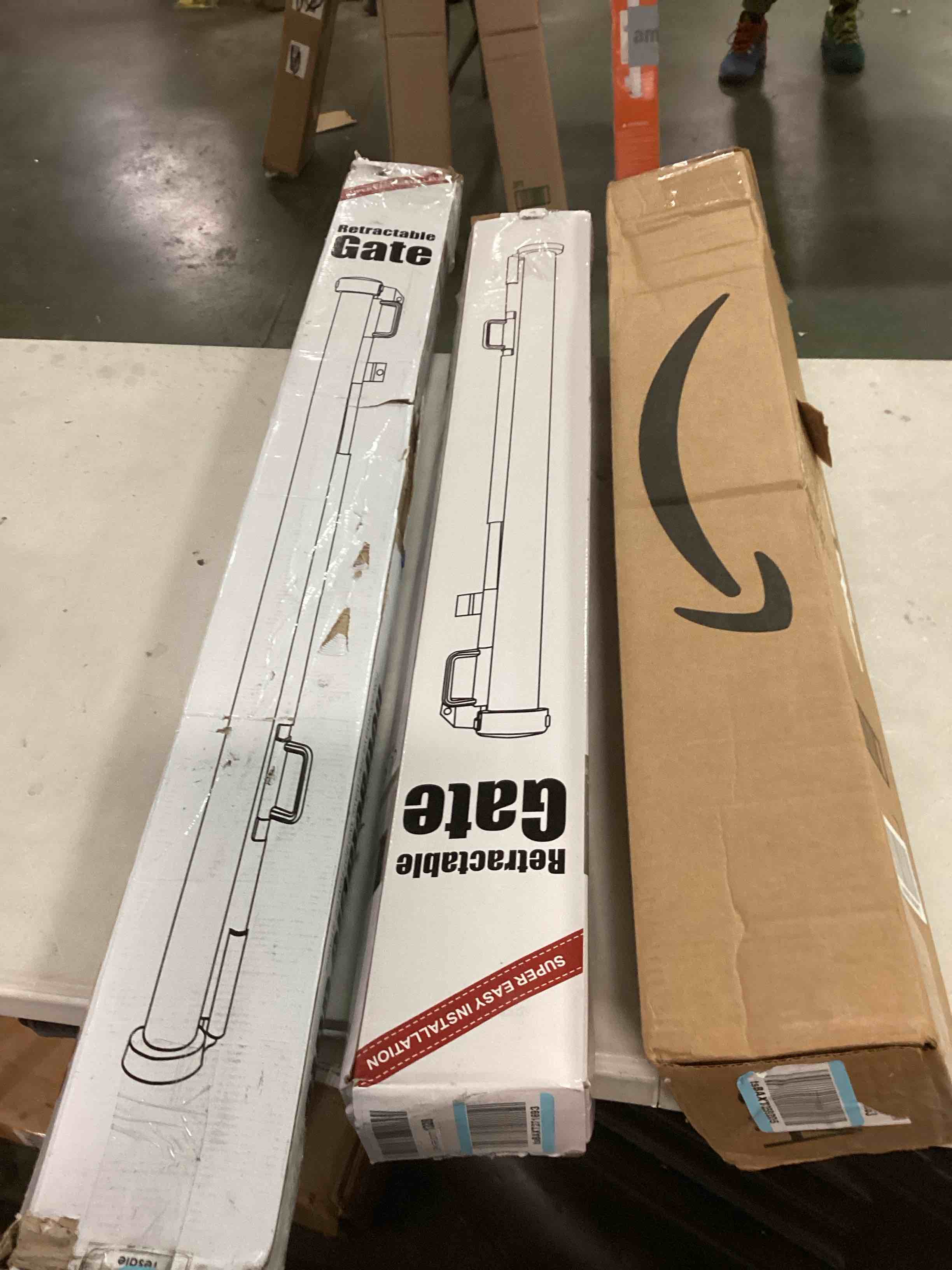 https://s3.amazonaws.com/lotting-images-prod/bidfta/BLU5850228_1711370749491.jpeg