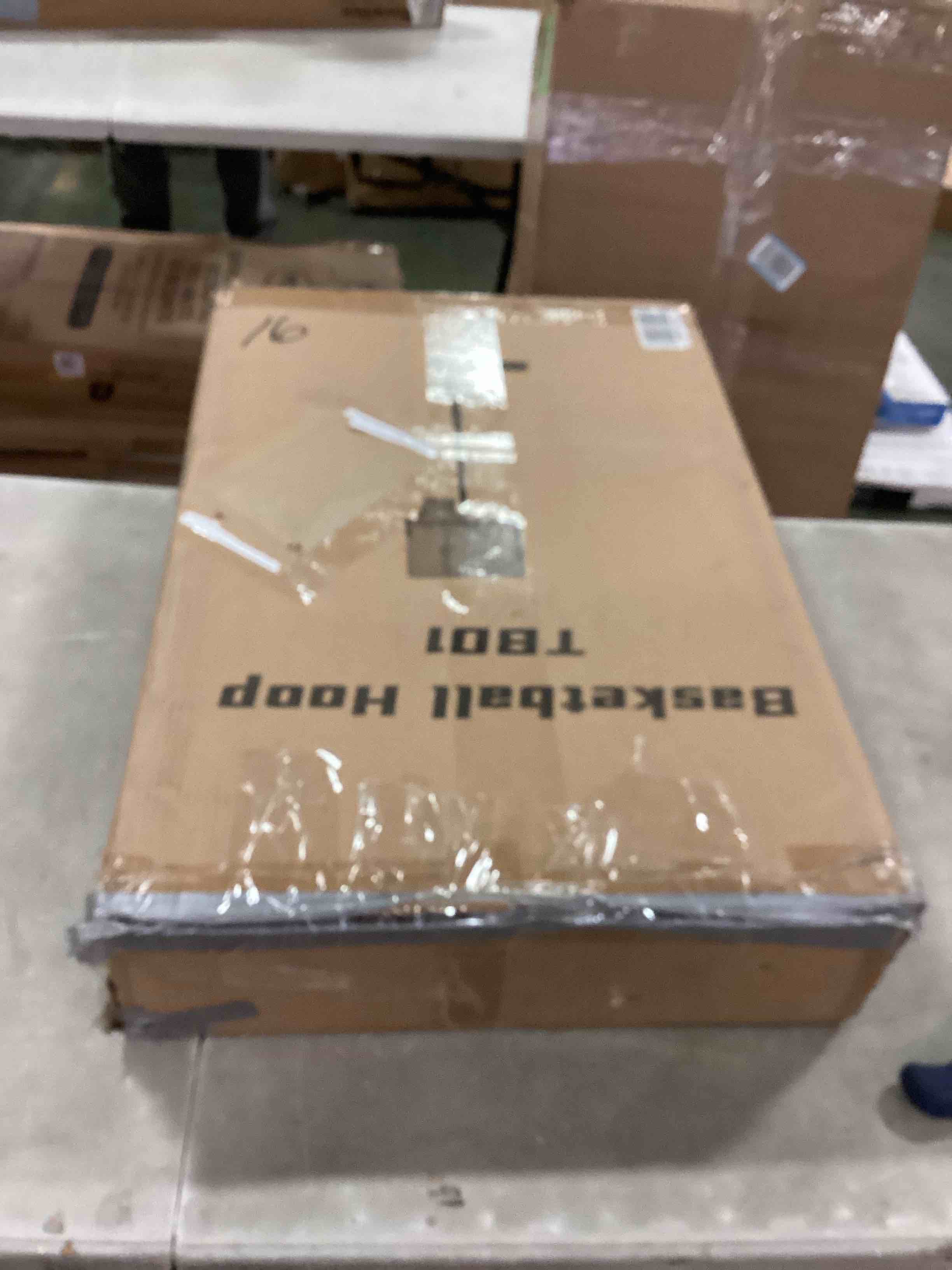 https://s3.amazonaws.com/lotting-images-prod/bidfta/BLU5850319_1711483675913.jpeg