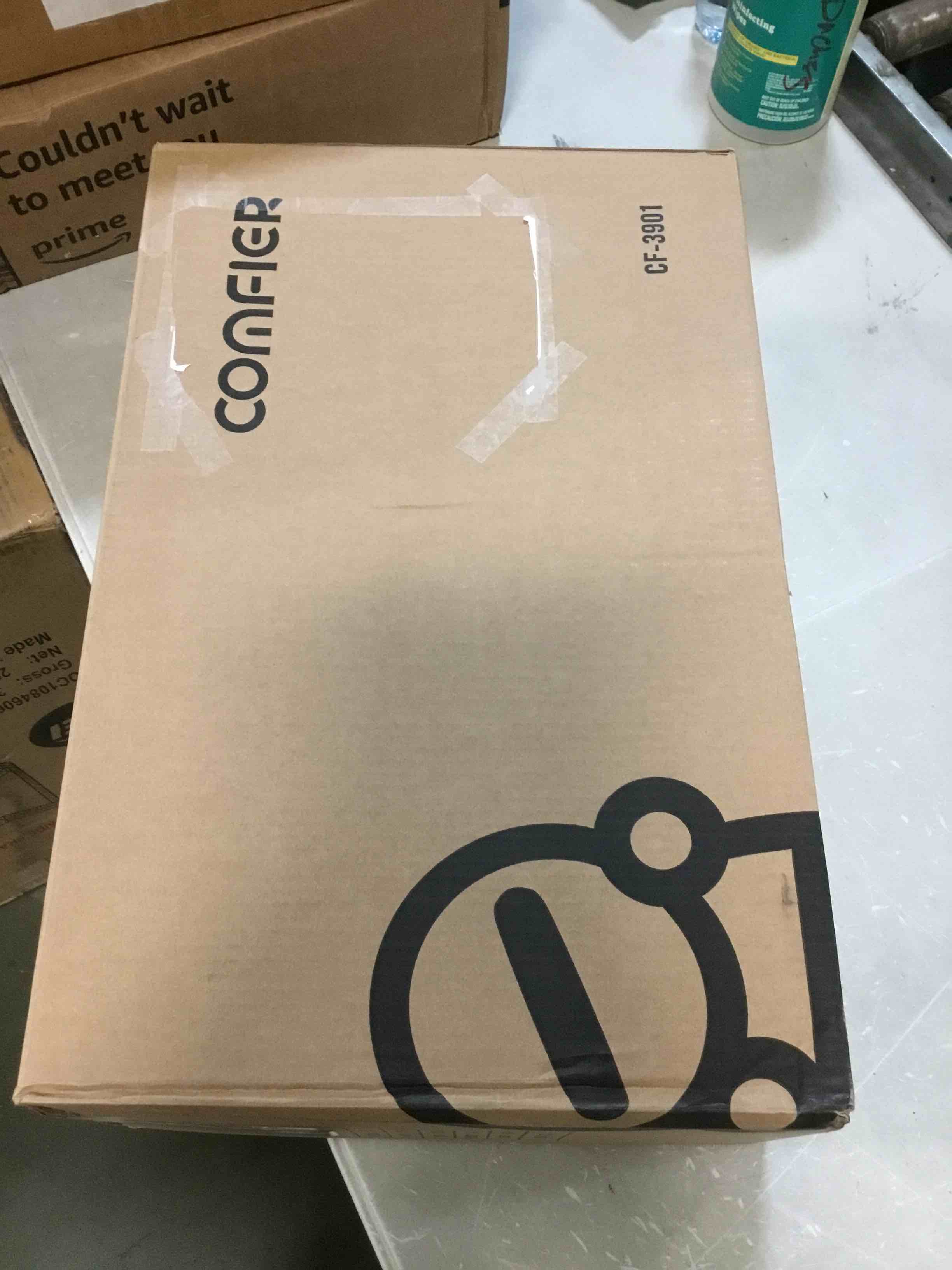 https://s3.amazonaws.com/lotting-images-prod/bidfta/BLU5851712_1710767532714.jpeg
